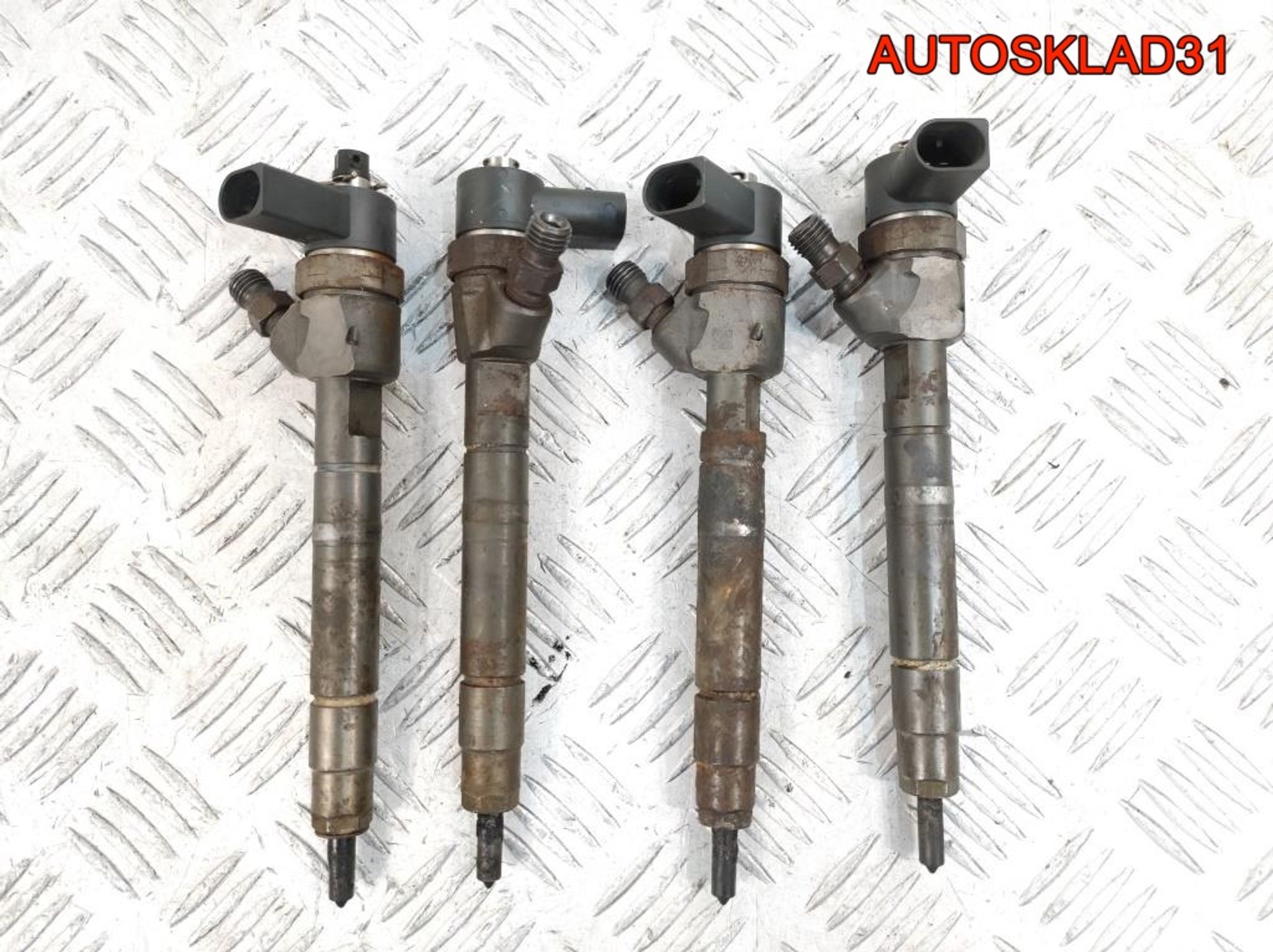 Форсунка дизельная Mercedes Benz W203 2,2 611.962 A6110701787, 7500 рублей, Дубовое