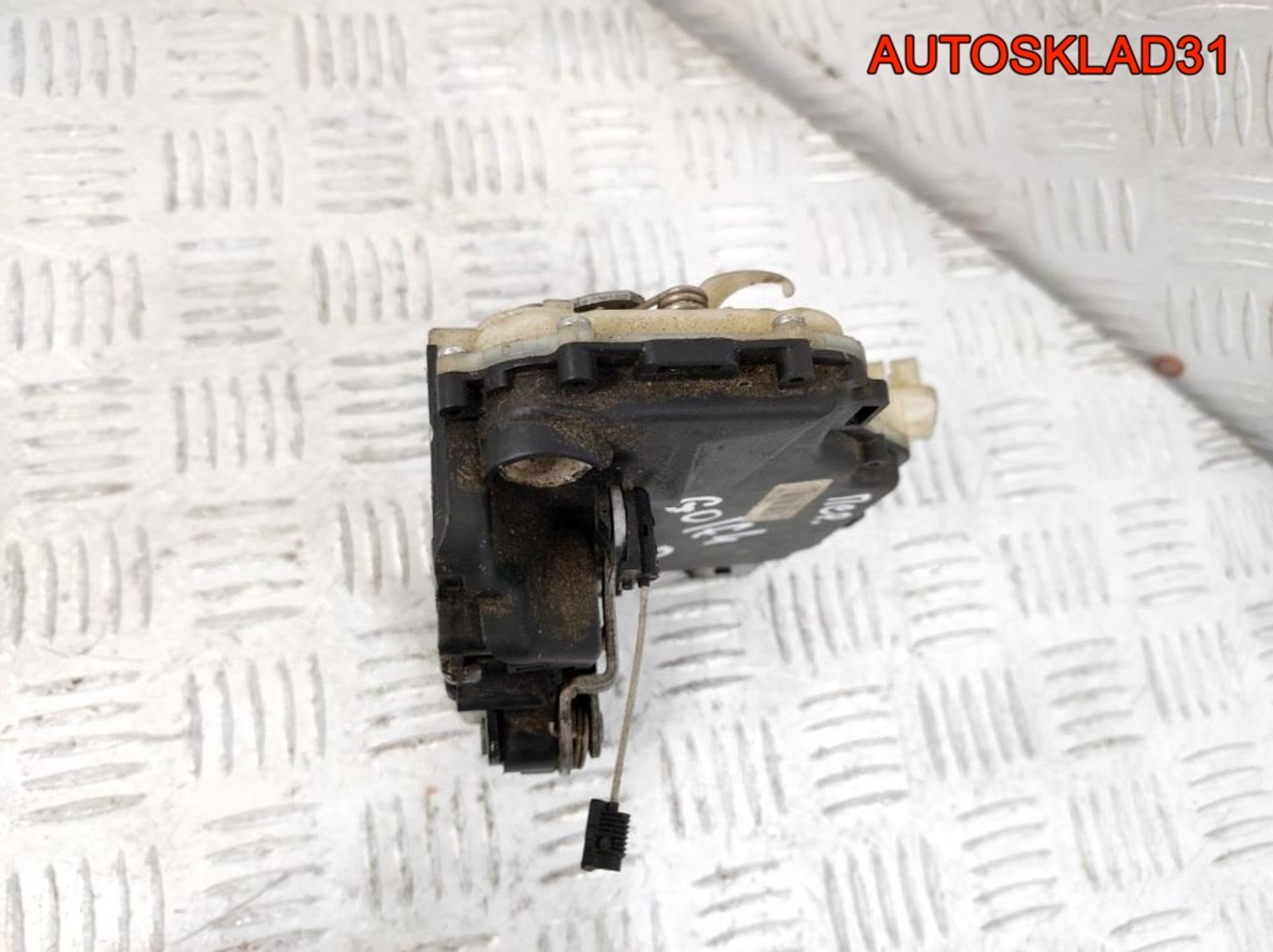 Замок двери передней правой VW Golf 4 6X1837014AC, 2000 рублей, Дубовое