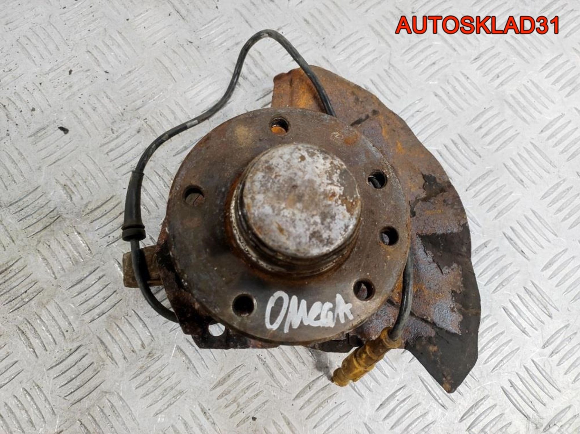 Кулак поворотный передний левый Opel Omega B, 1800 рублей, Дубовое