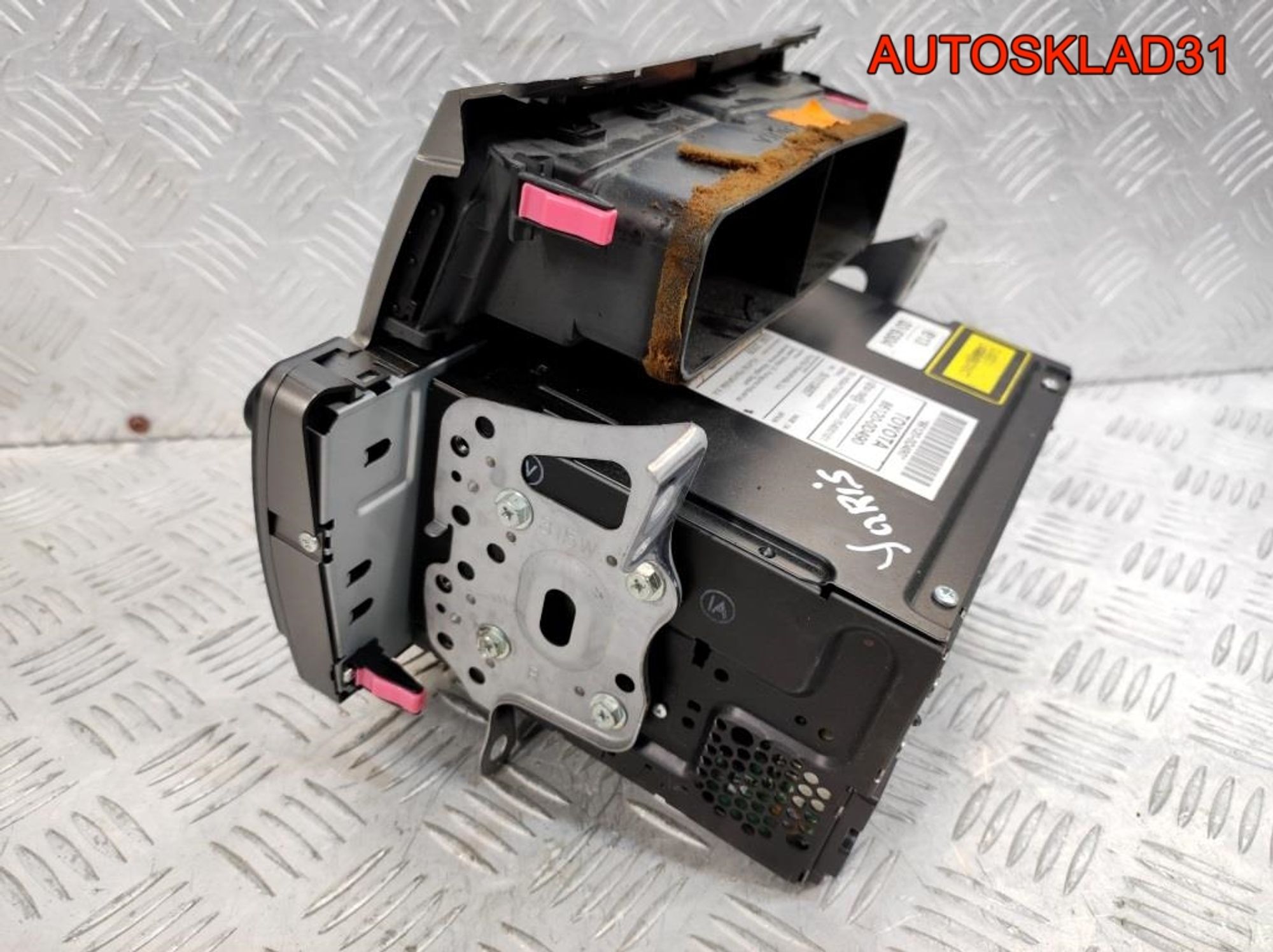 Магнитола Toyota Yaris 2 861200D490, 2500 рублей, Дубовое