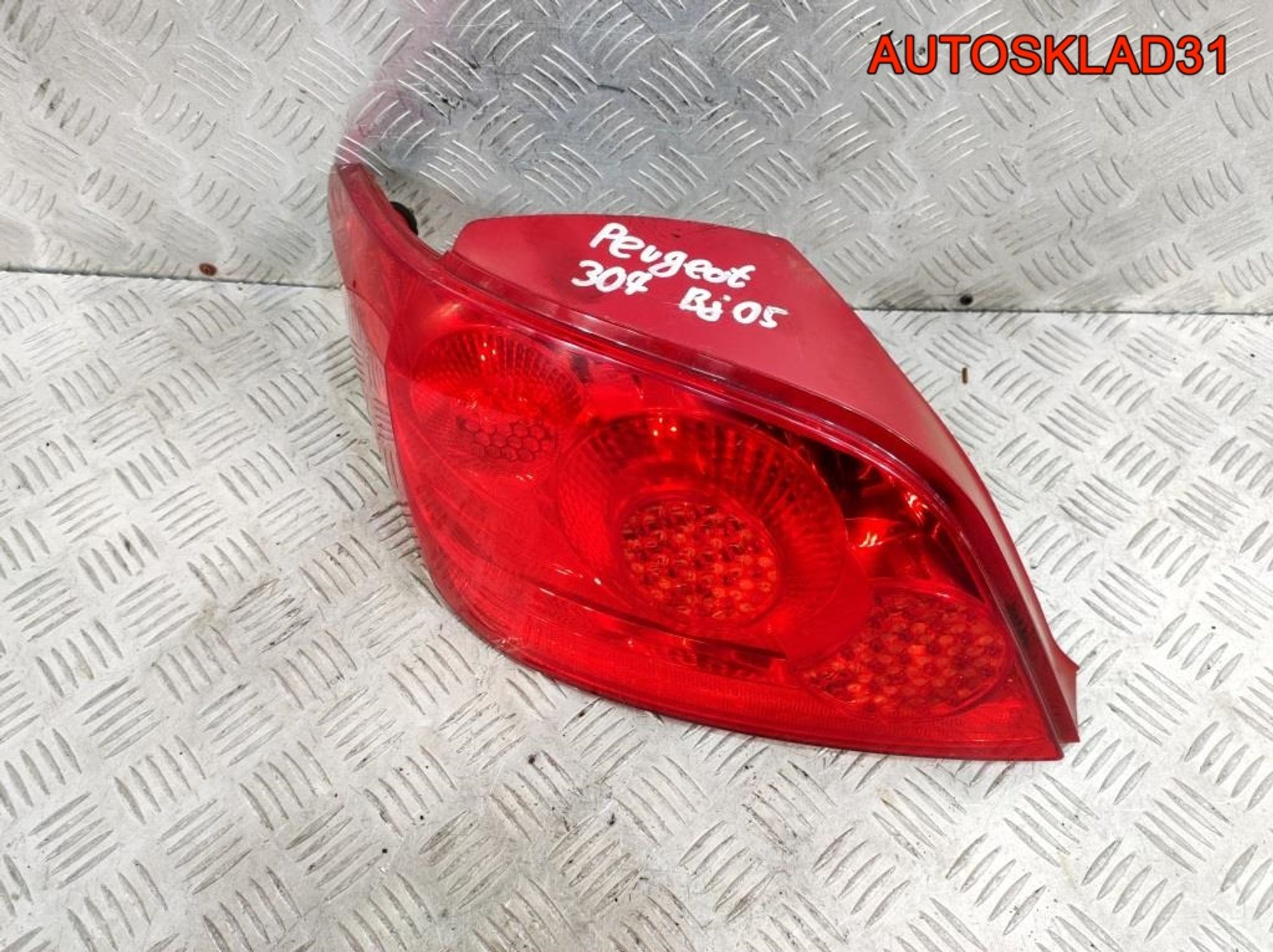 Фонарь задний левый Peugeot 307 9655767680 Рест, 7200 рублей, Дубовое