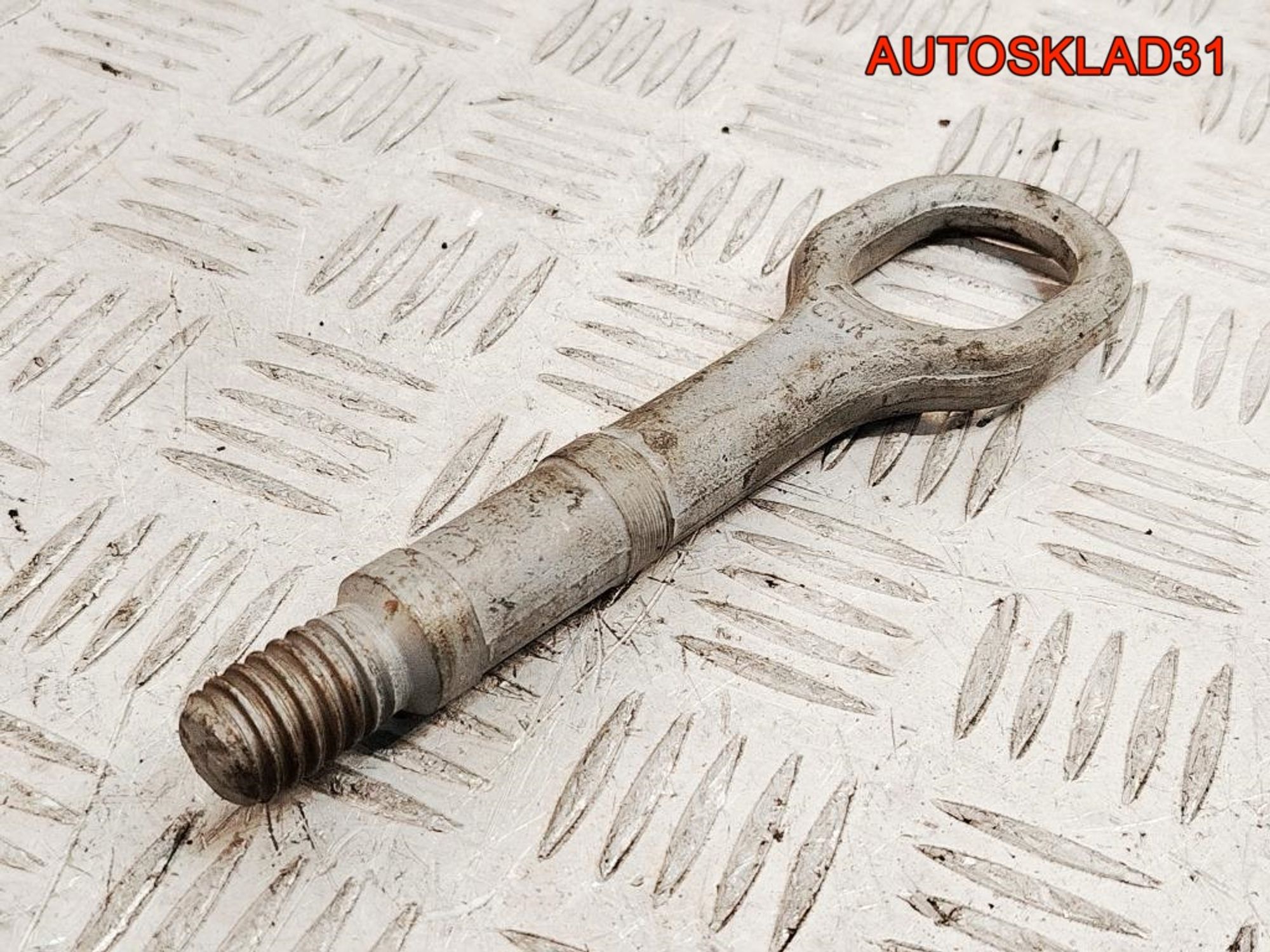 Крюк буксировочный Volkswagen Tiguan 1T0805615, 1000 рублей, Дубовое