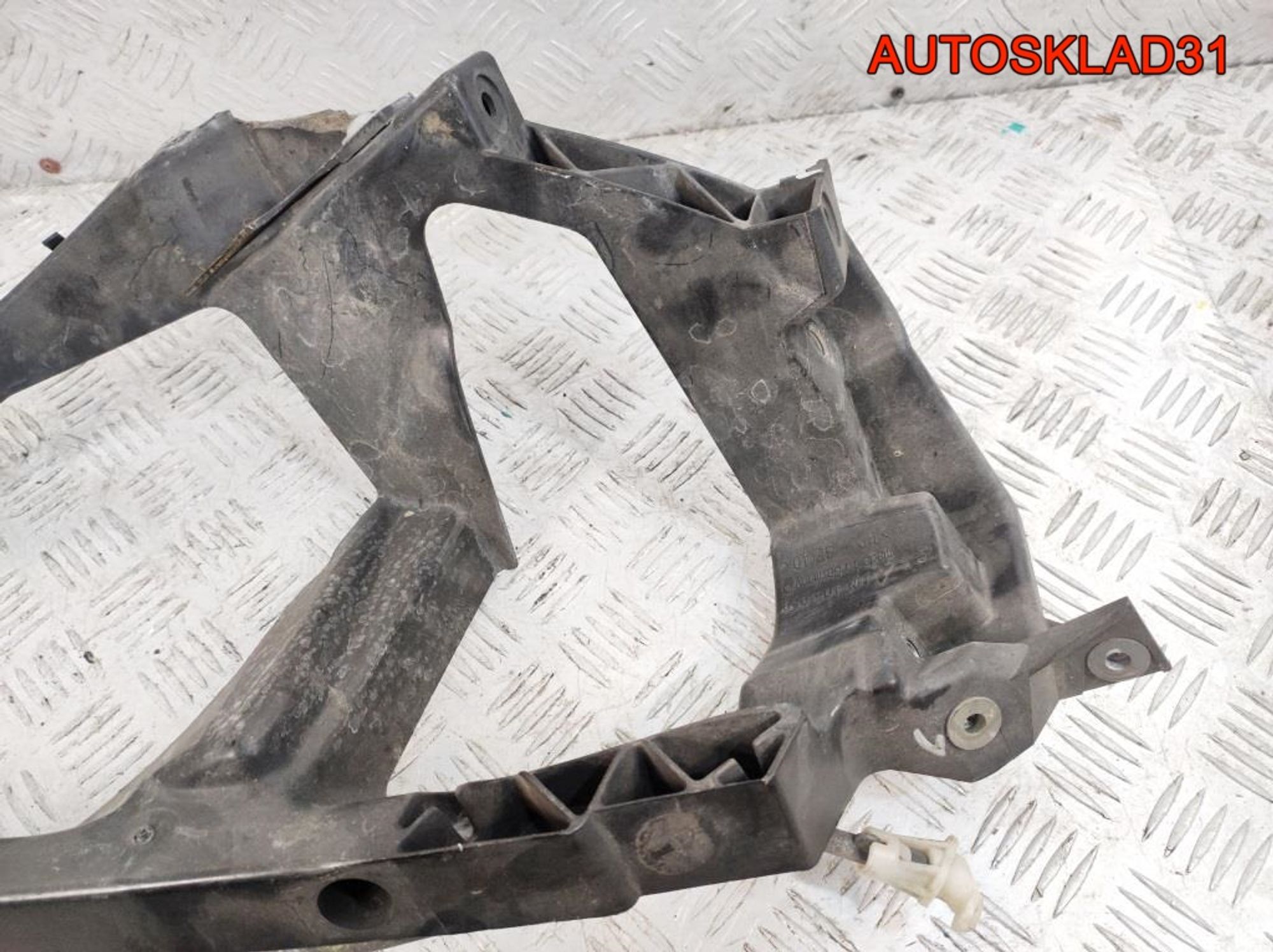 Панель передняя левая Mitsubishi Colt Z3 MN105059, 7000 рублей, Дубовое