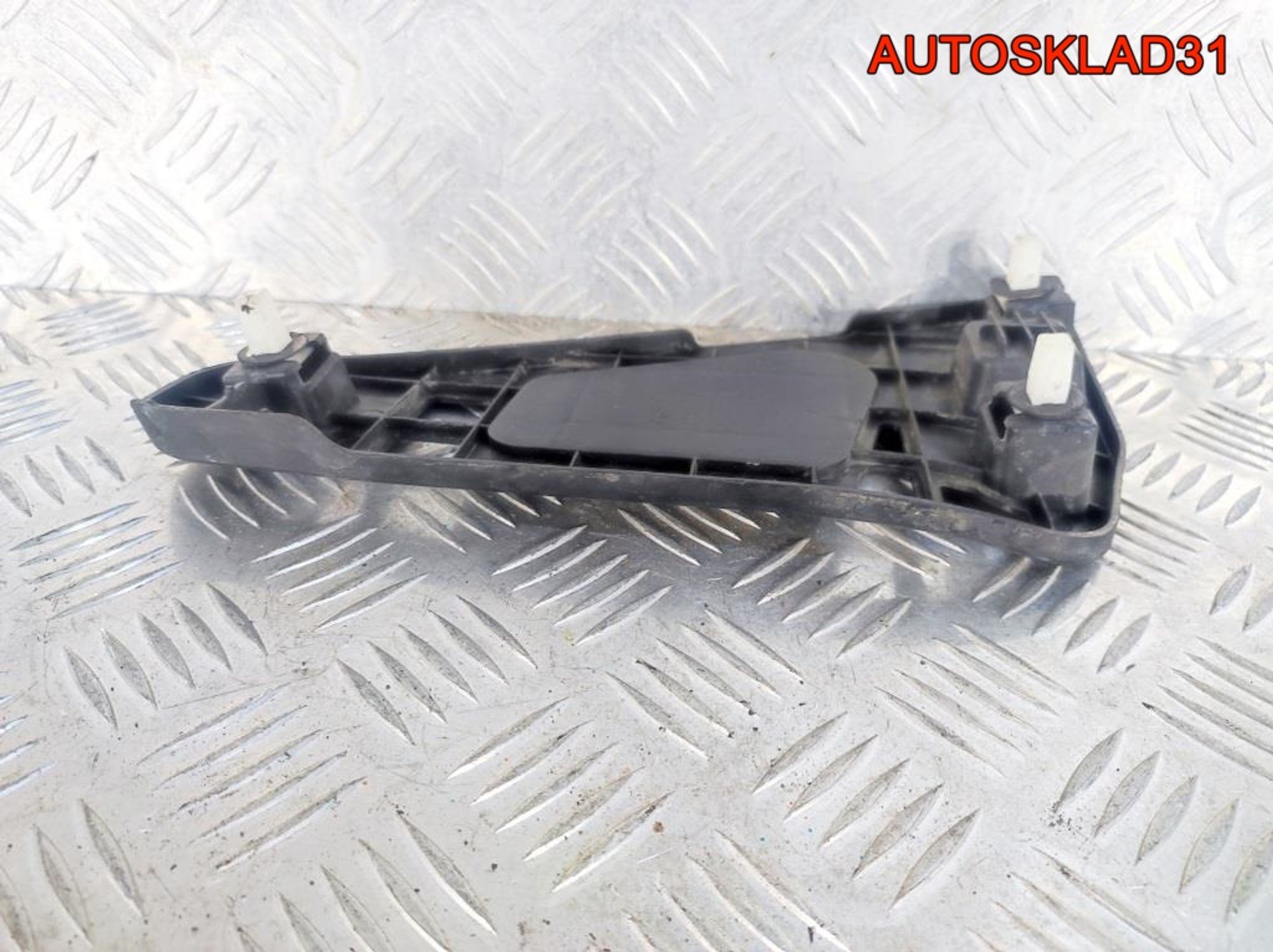 Направляющая заднего бампера левая Kia Ceed Combi, 500 рублей, Дубовое