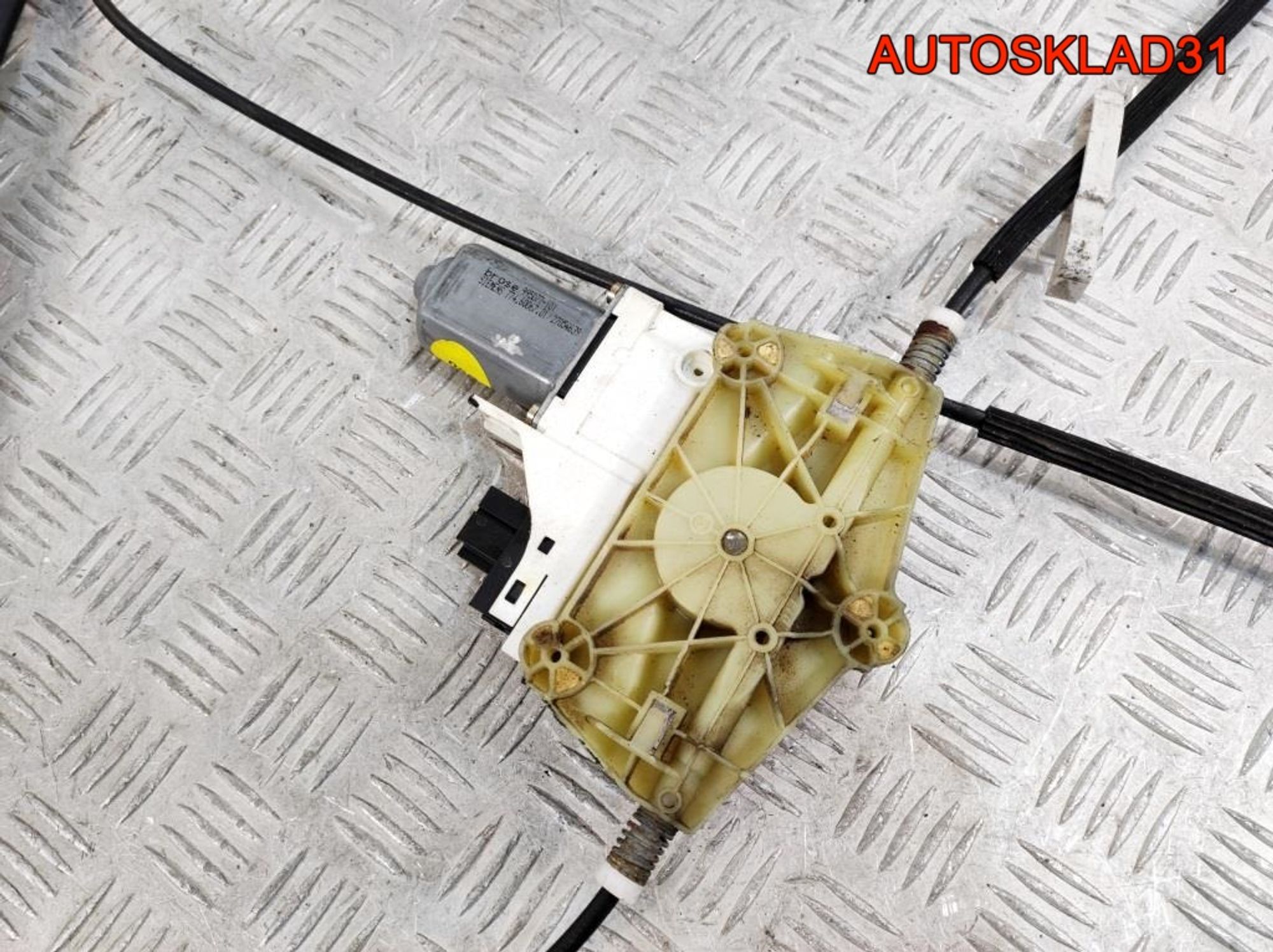 Стеклоподъемник передней правой двери Audi A6 C6 4F0837462D, 4500 рублей, Дубовое