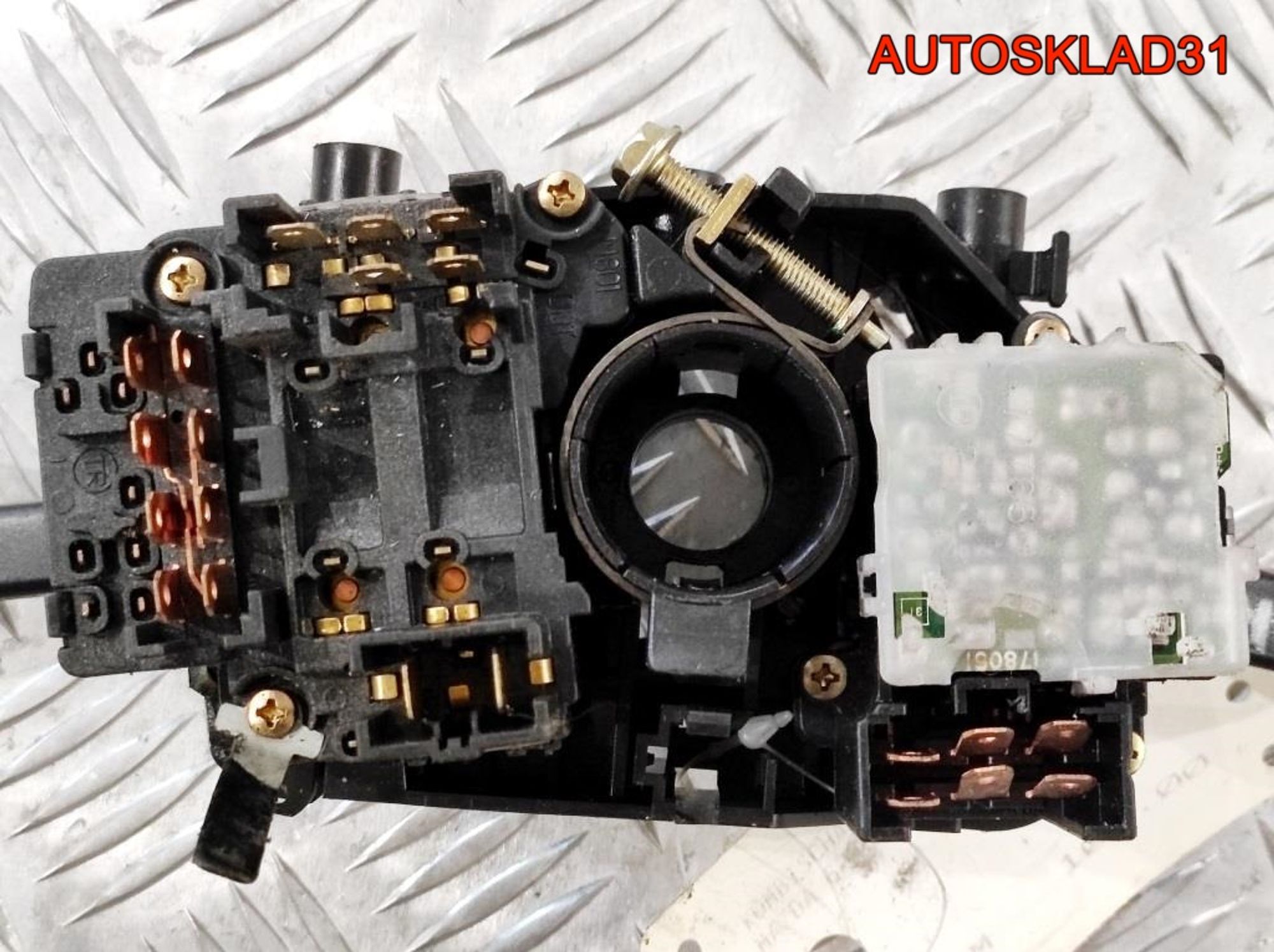 Переключатель подрулевой Mazda 626 GD 177698, 1500 рублей, Дубовое