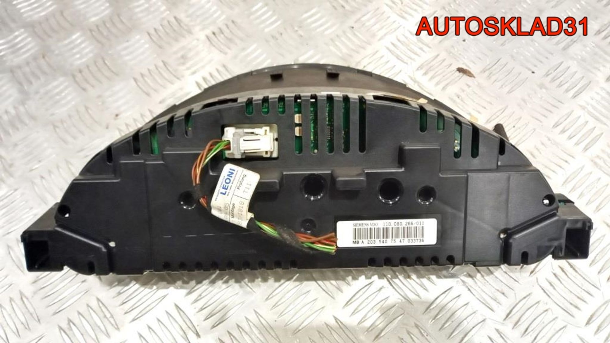 Панель приборов Mercedes Benz W203 A2035407547, 9800 рублей, Дубовое