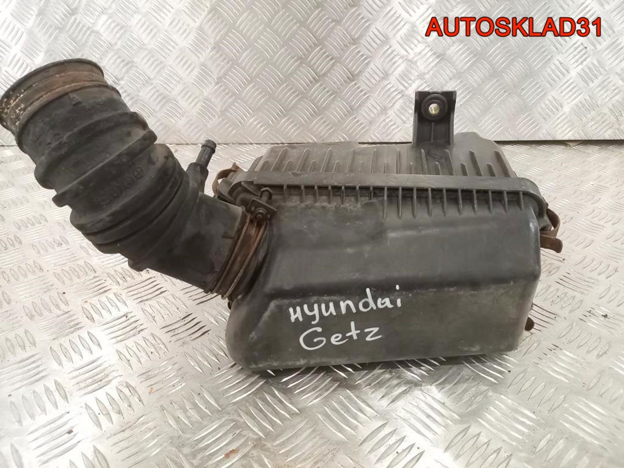 Корпус воздушного фильтра Hyundai Getz 281101C000, 1400 рублей, Дубовое