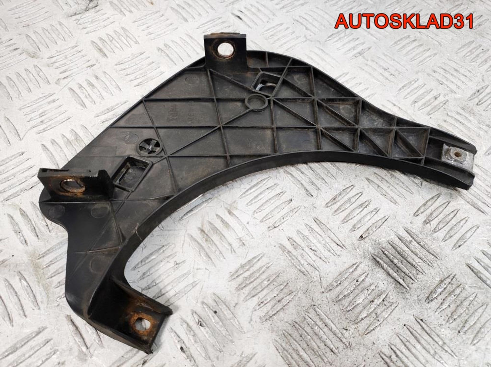 Кронштейн фары левый Audi A4 B6 8E0941453, 1400 рублей, Дубовое