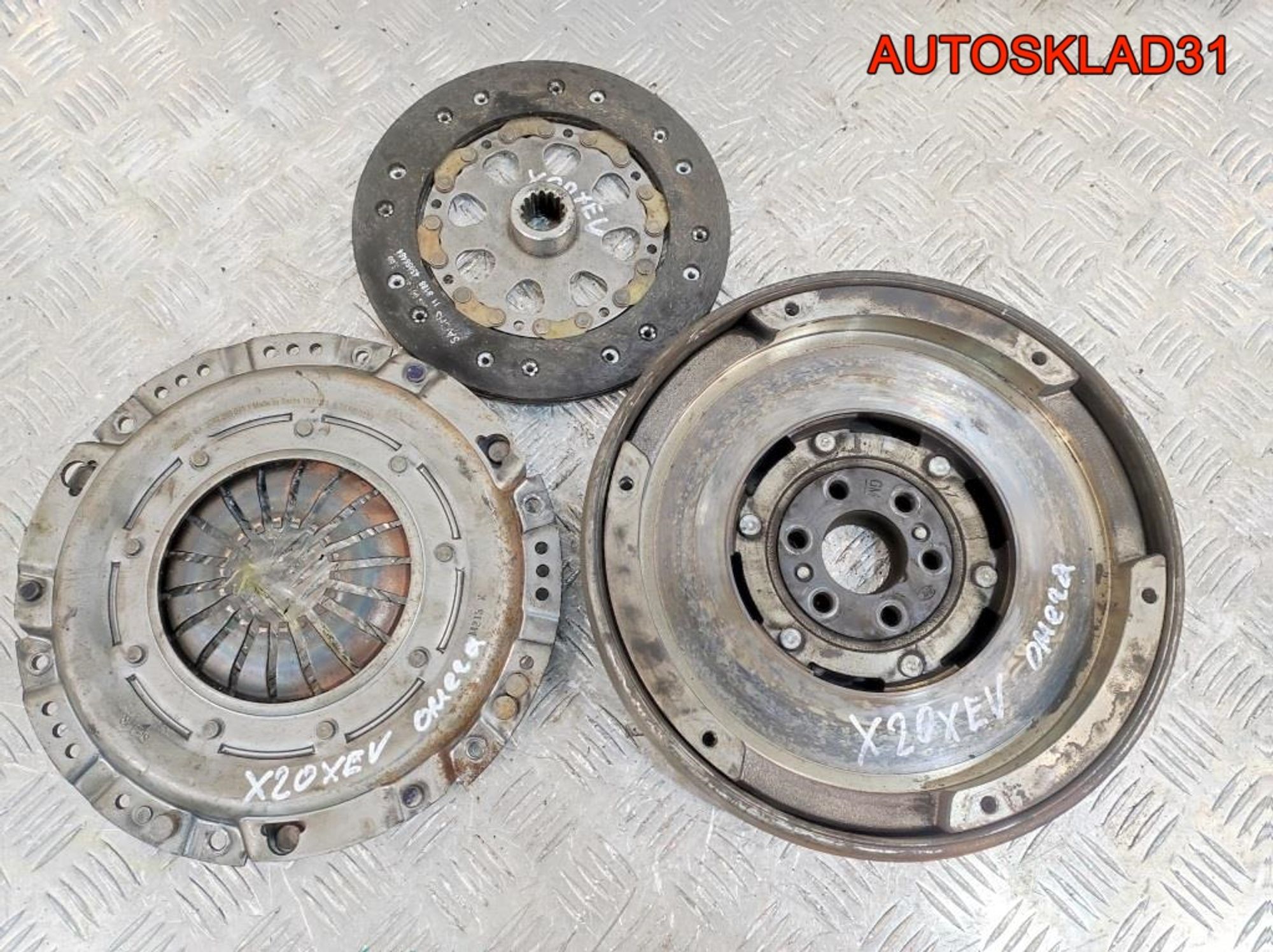 Комплект сцепления Opel Omega B 2,0 X20XEV 90543626, 14400 рублей, Дубовое