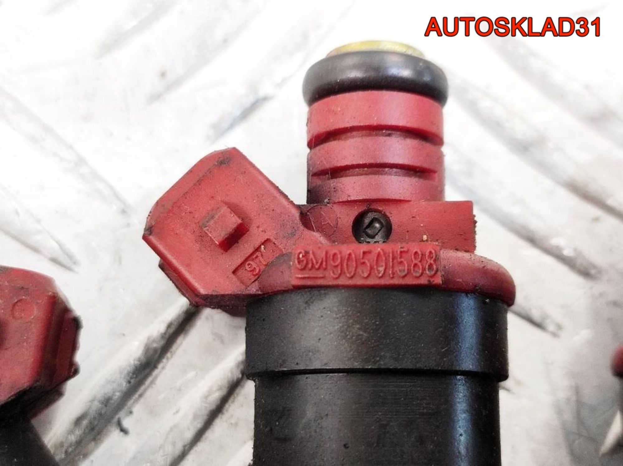 Форсунка топливная Opel Omega B X20XEV 90501588, 900 рублей, Дубовое