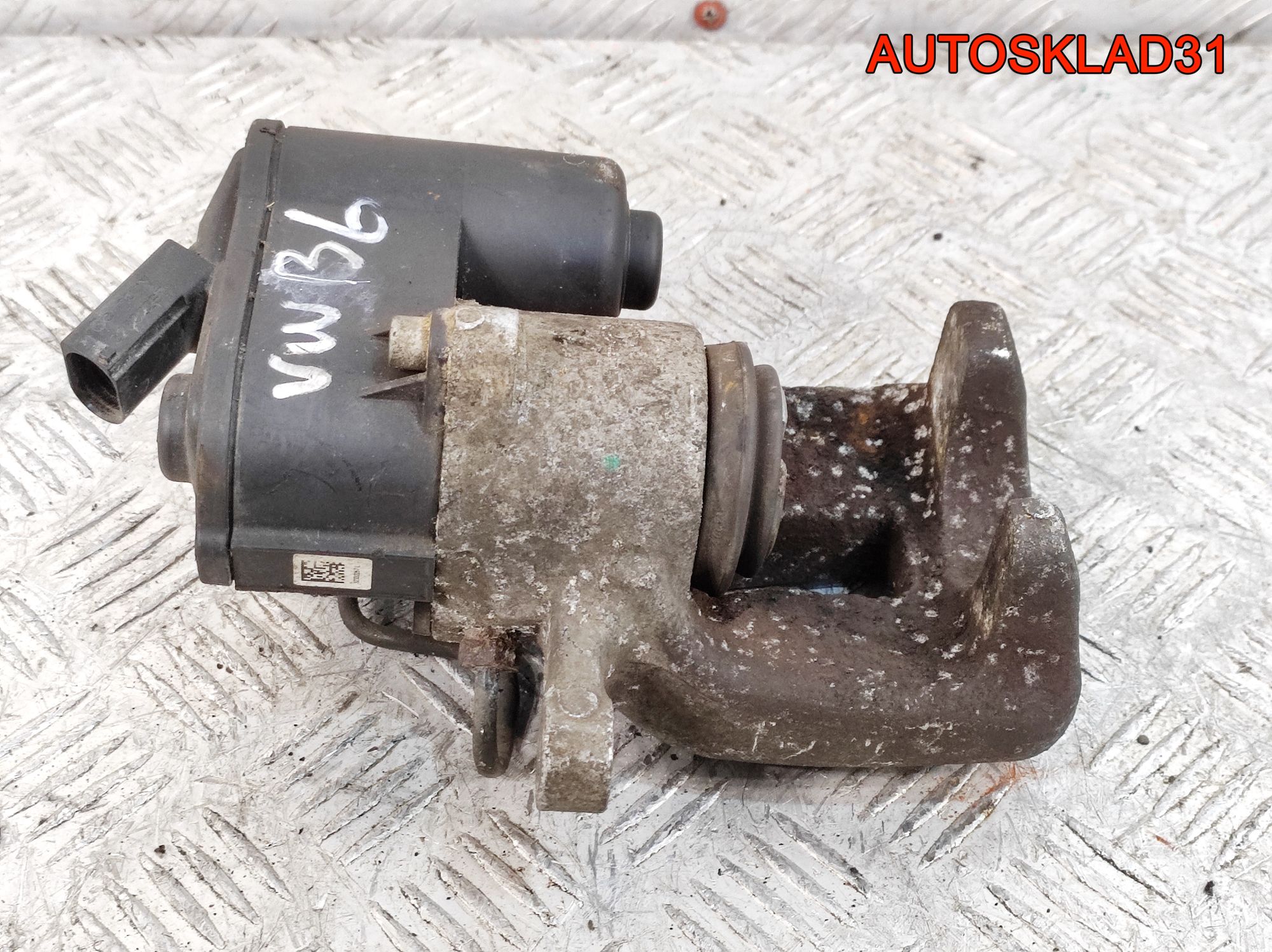 Суппорт тормозной задний правый VW Passat B6 3C0615404E, 7000 рублей, Дубовое