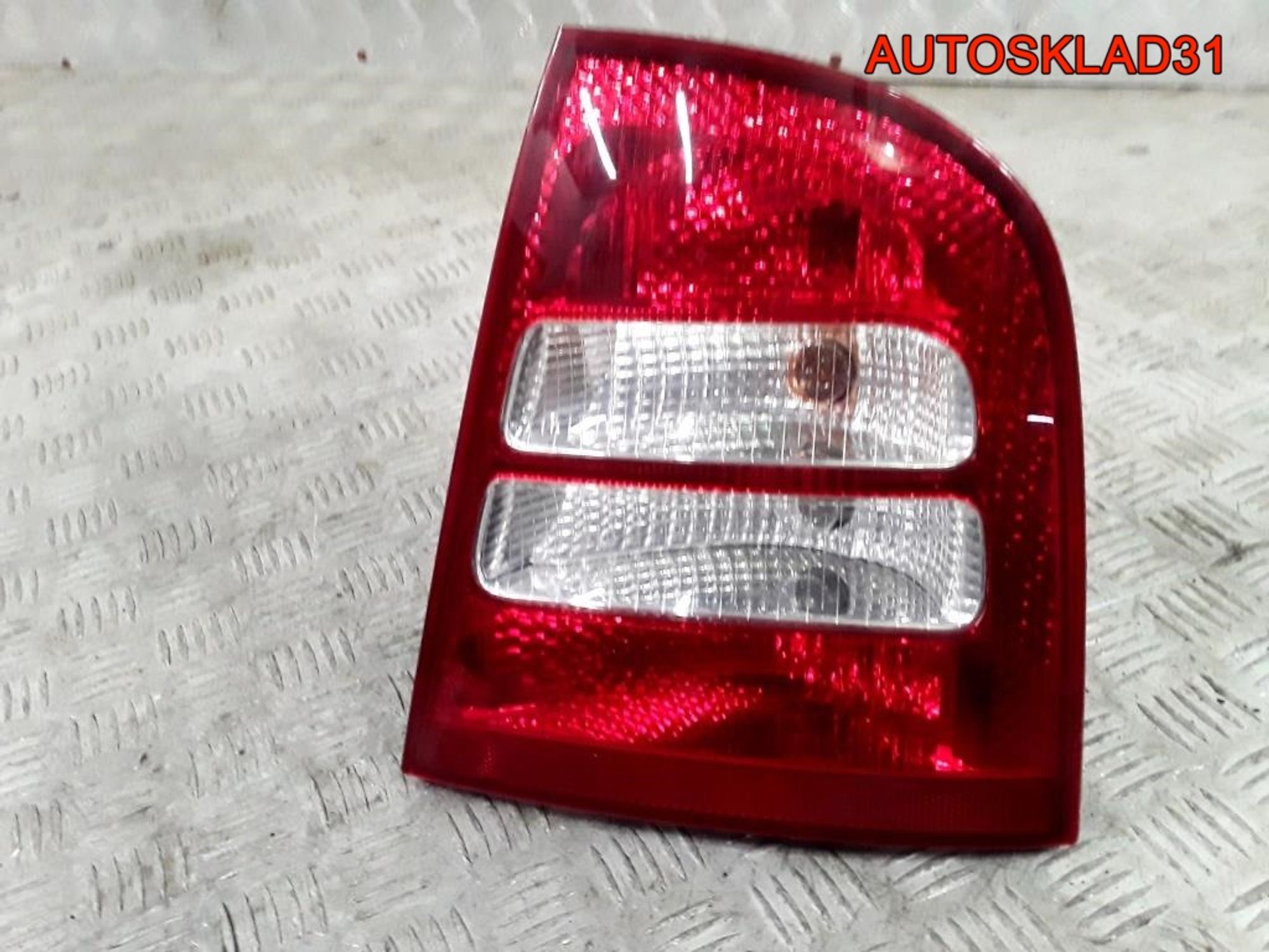 Фонарь задний правый Skoda Octavia A4 1U6945112, 2900 рублей, Дубовое