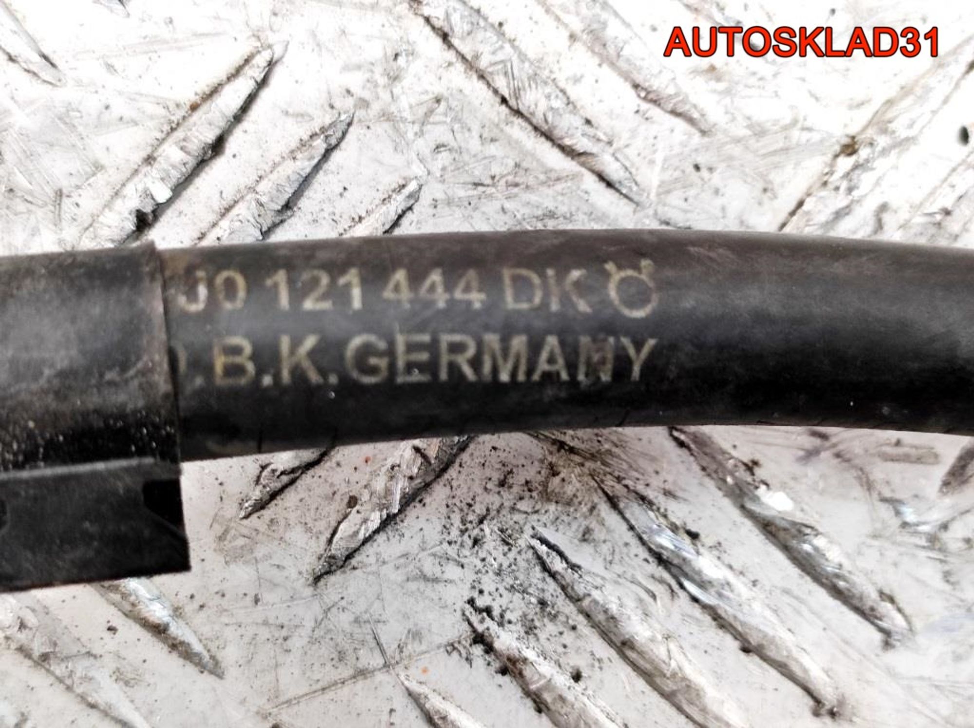 Патрубок радиатора VW Golf 4 1,4 Бензин 1J0121049E, 2500 рублей, Дубовое