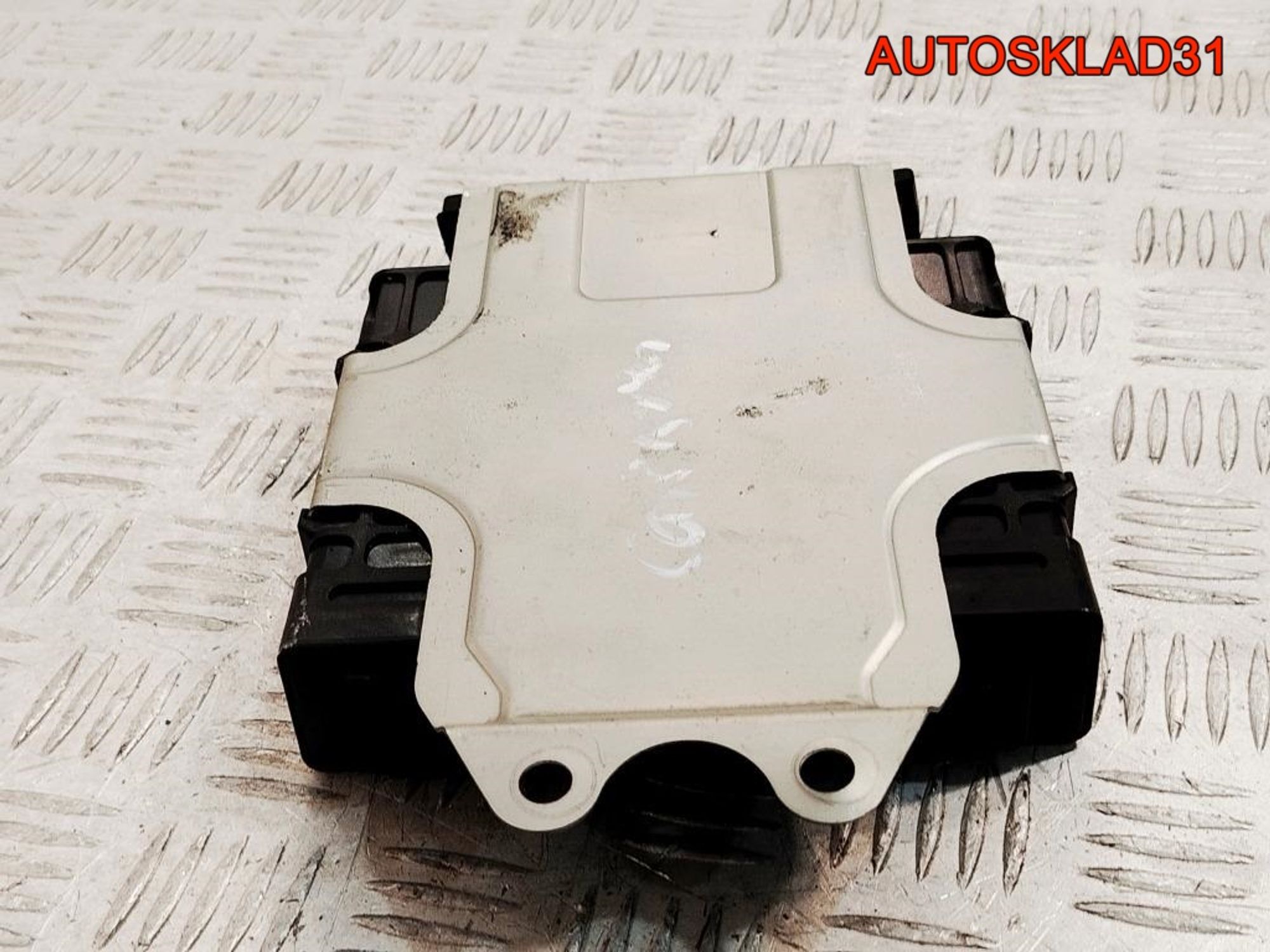 Блок ЭБУ Mitsubishi Carisma DA двигатель 1,6 4G92 Бензин MR420827, 2000 рублей, Дубовое