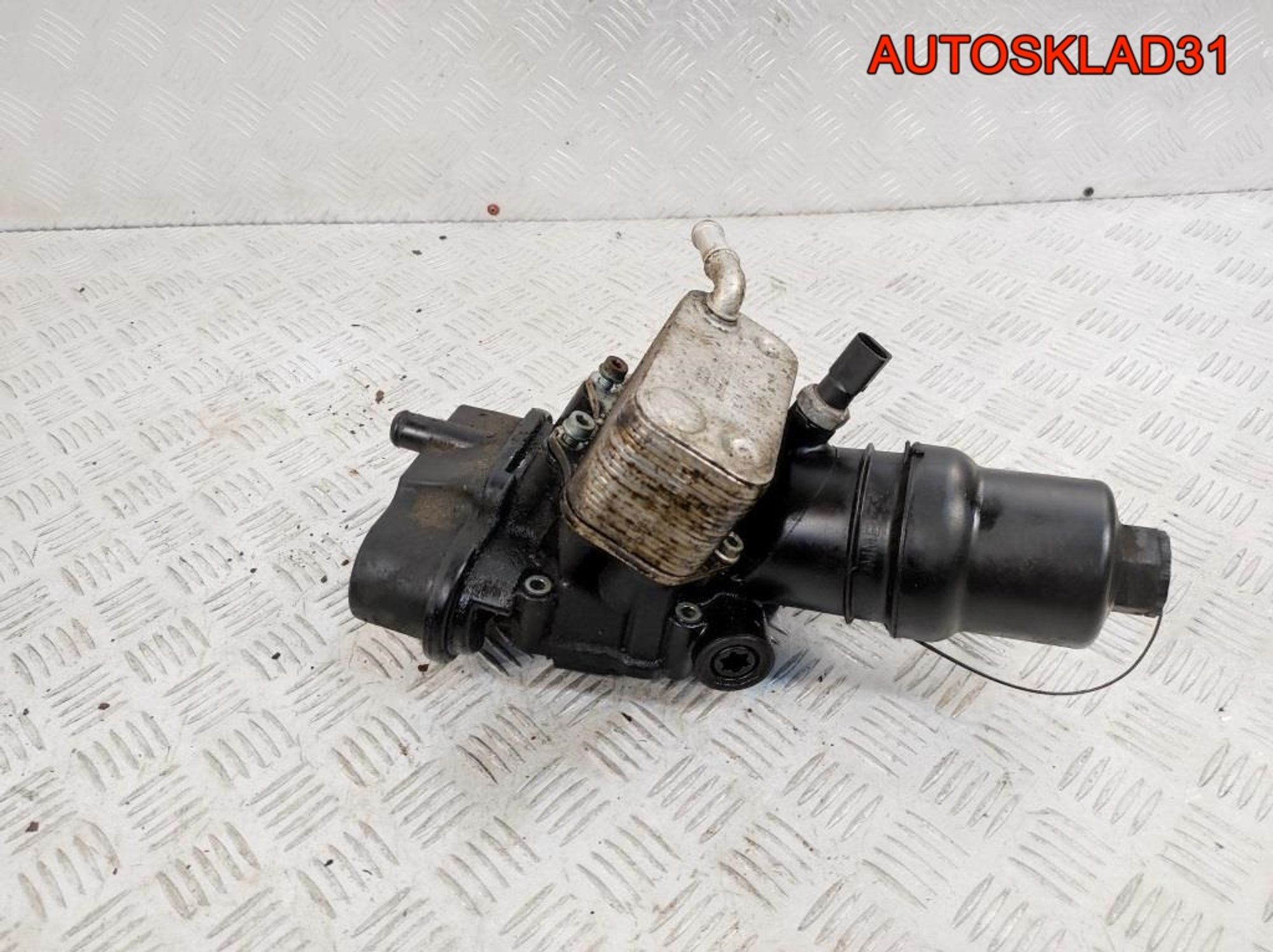 Корпус масляного фильтра VW Passat B6 2,0 BLR Бензин 06D115397G, 3500 рублей, Дубовое