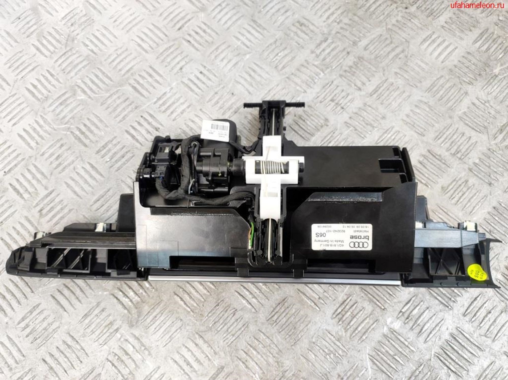 Дисплей информационный Audi A6 C7 4G 4G1919601J, 12000 рублей, Дубовое