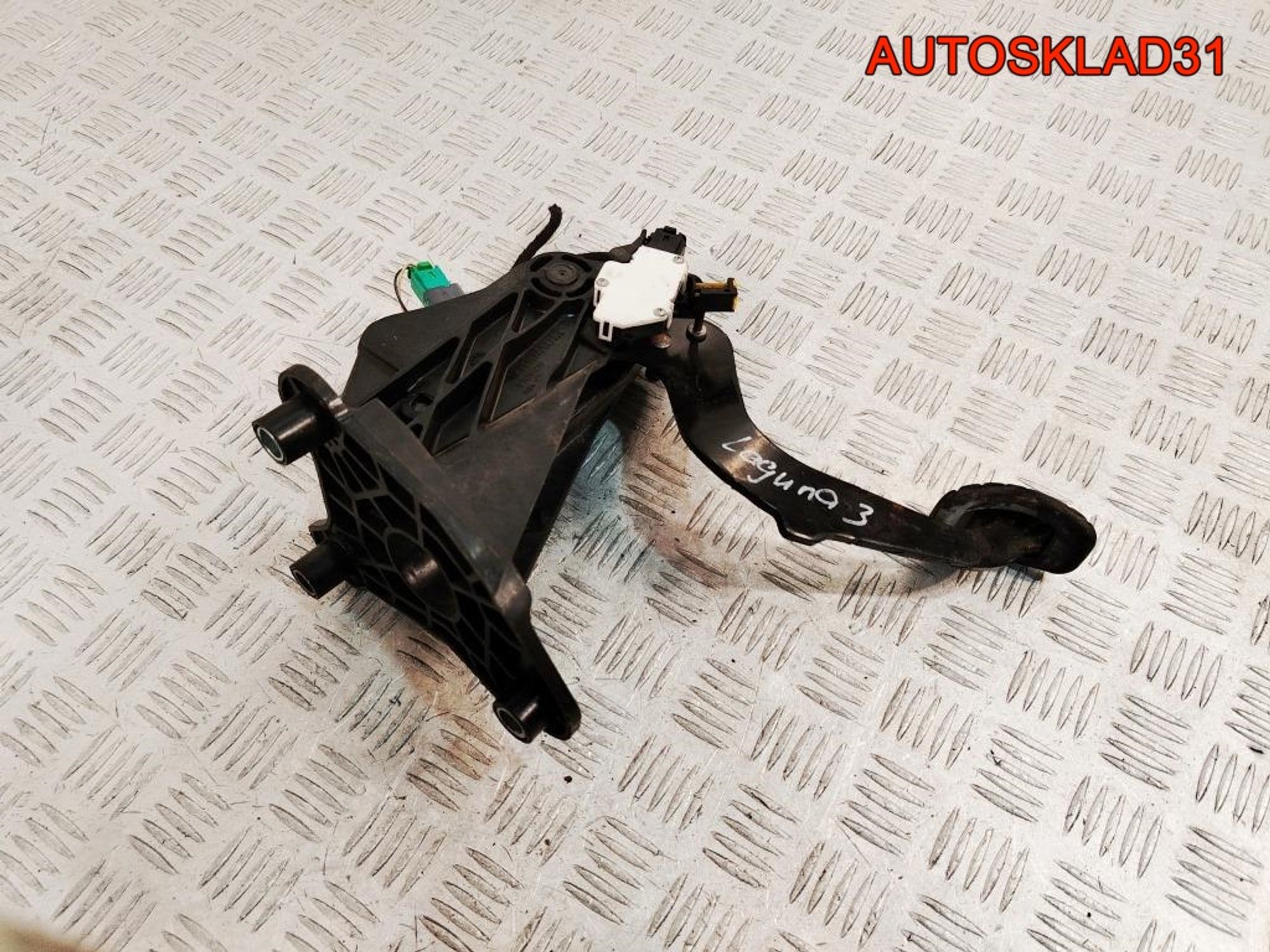 Педаль сцепления Renault Laguna 3 465030297R, 7000 рублей, Дубовое