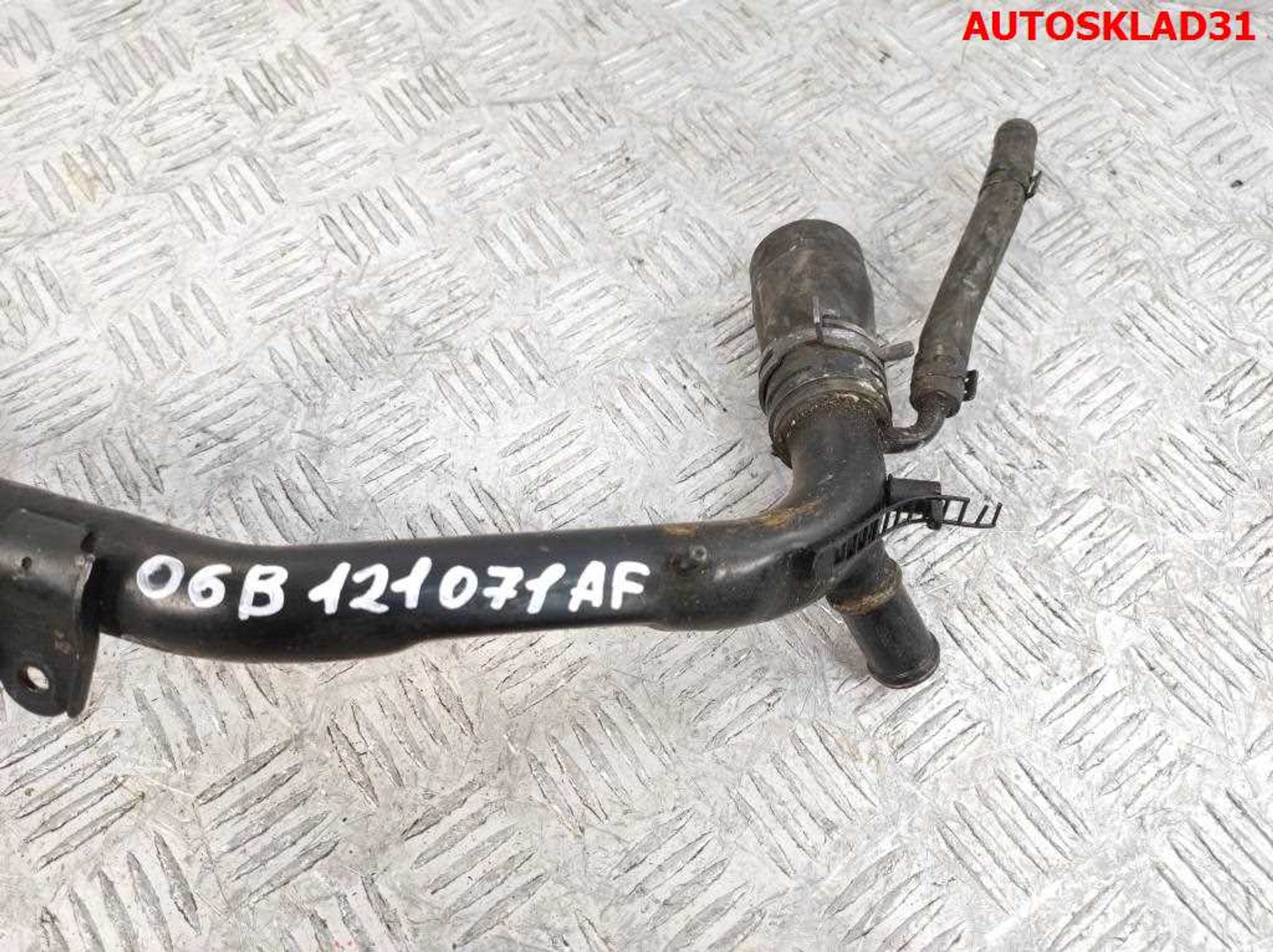 Трубка охлаждающей жидкости VW Passat B5+ AZM 06B121071AF, 800 рублей, Дубовое