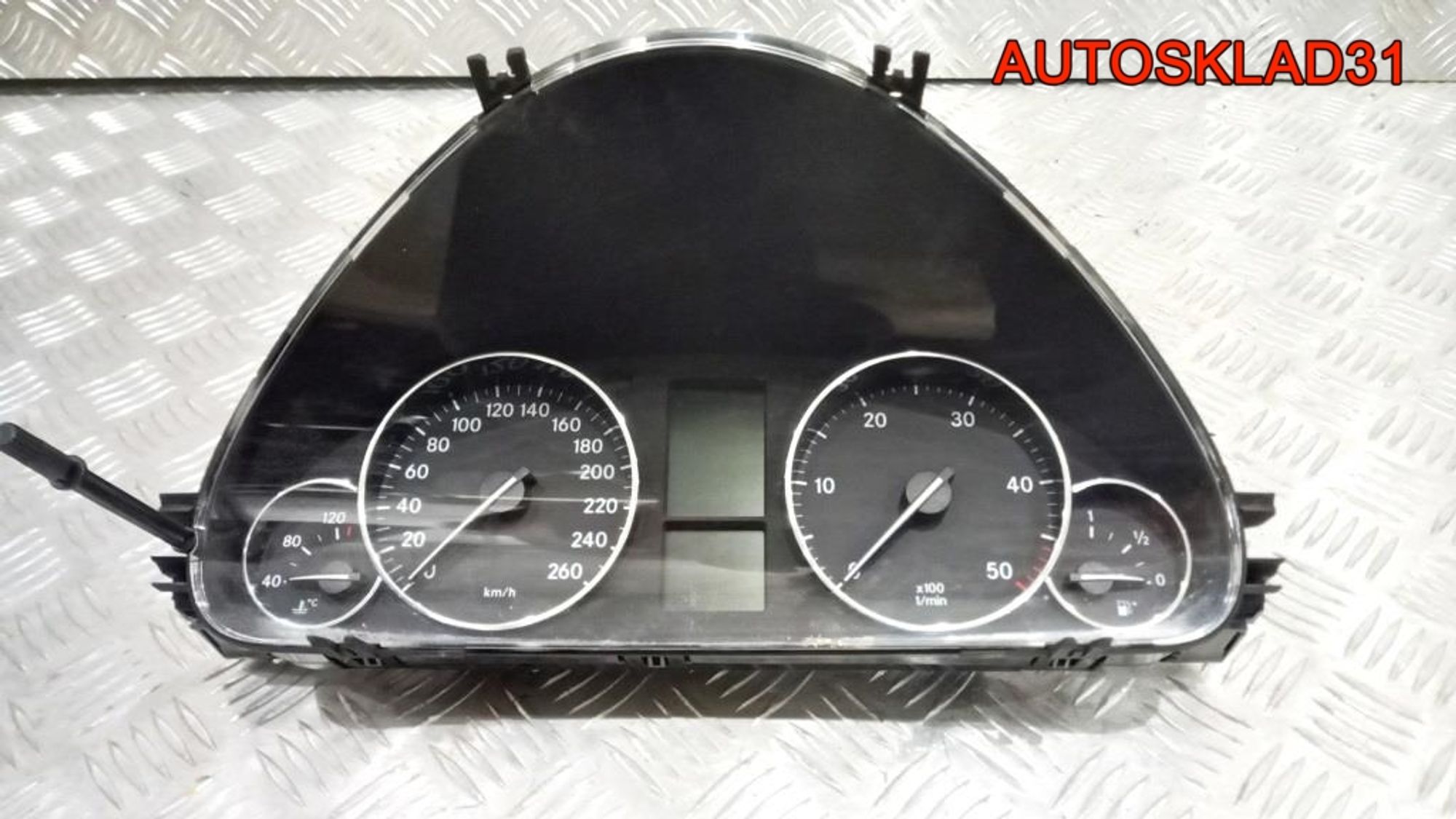 Панель приборов Mercedes Benz W203 A2035407547, 9800 рублей, Дубовое
