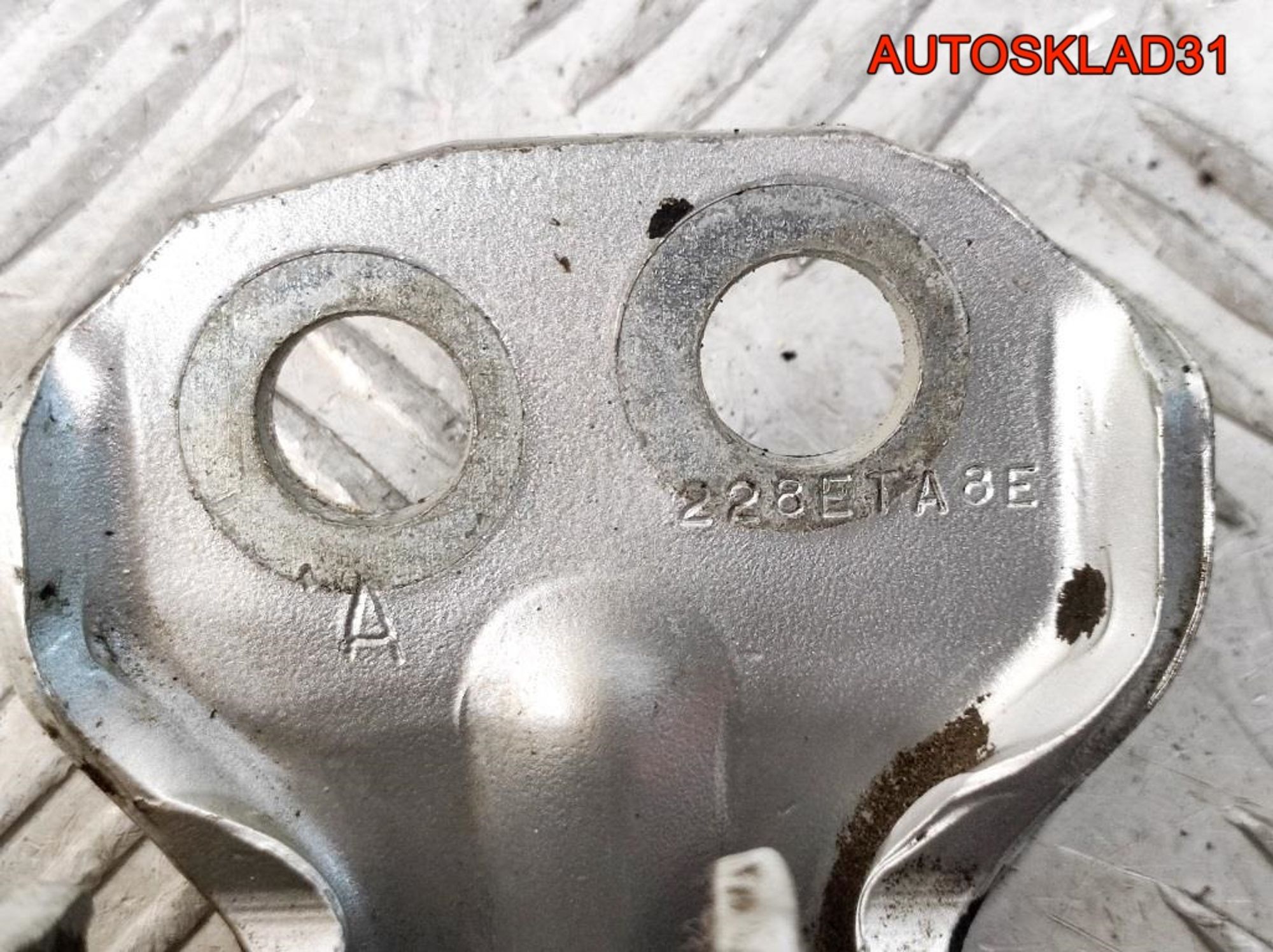 Петля двери задняя правая верхняя Ford Fusion, 500 рублей, Дубовое