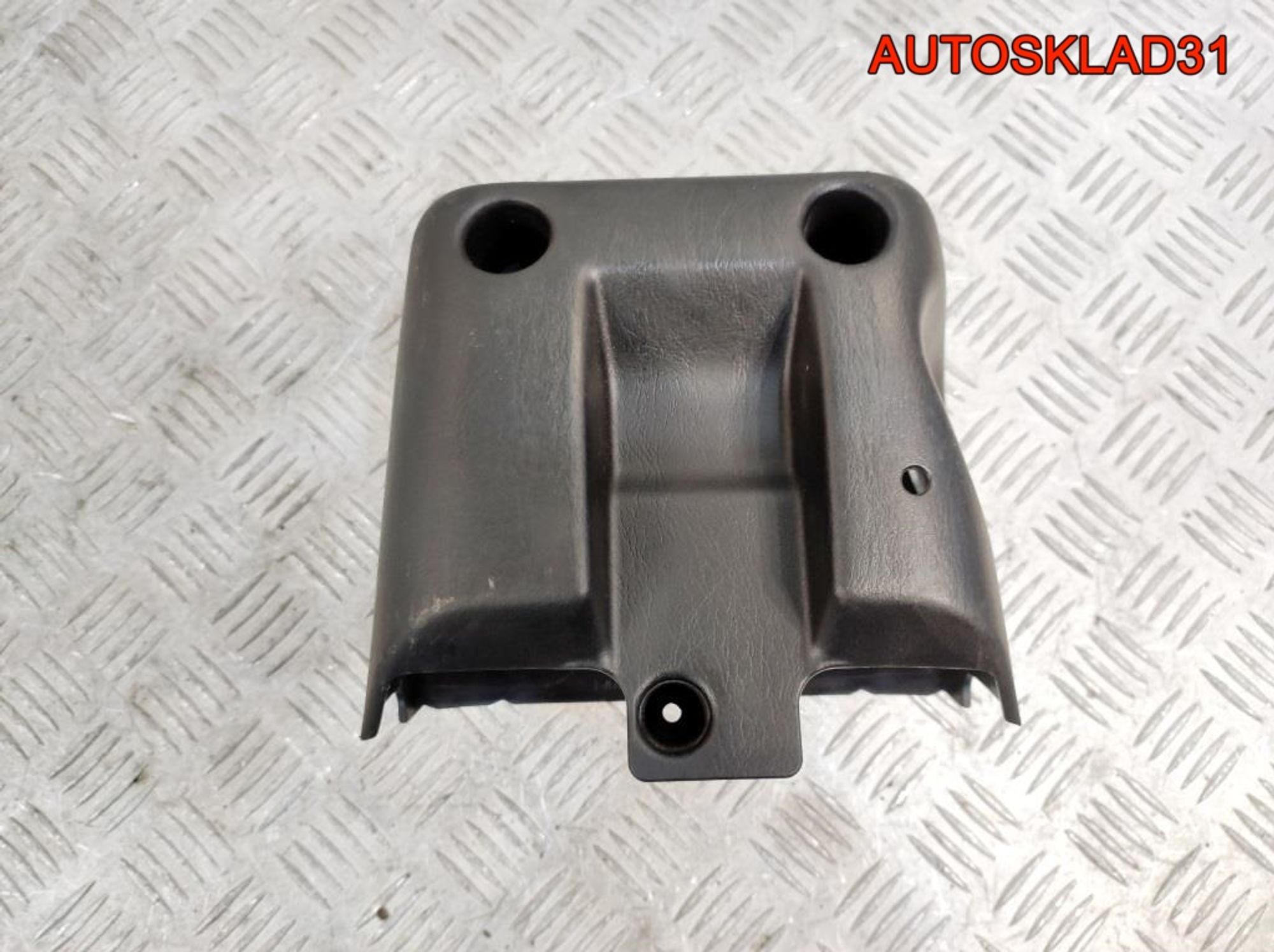 Кожух рулевой колонки Ford Maverick 2 4551438, 900 рублей, Дубовое