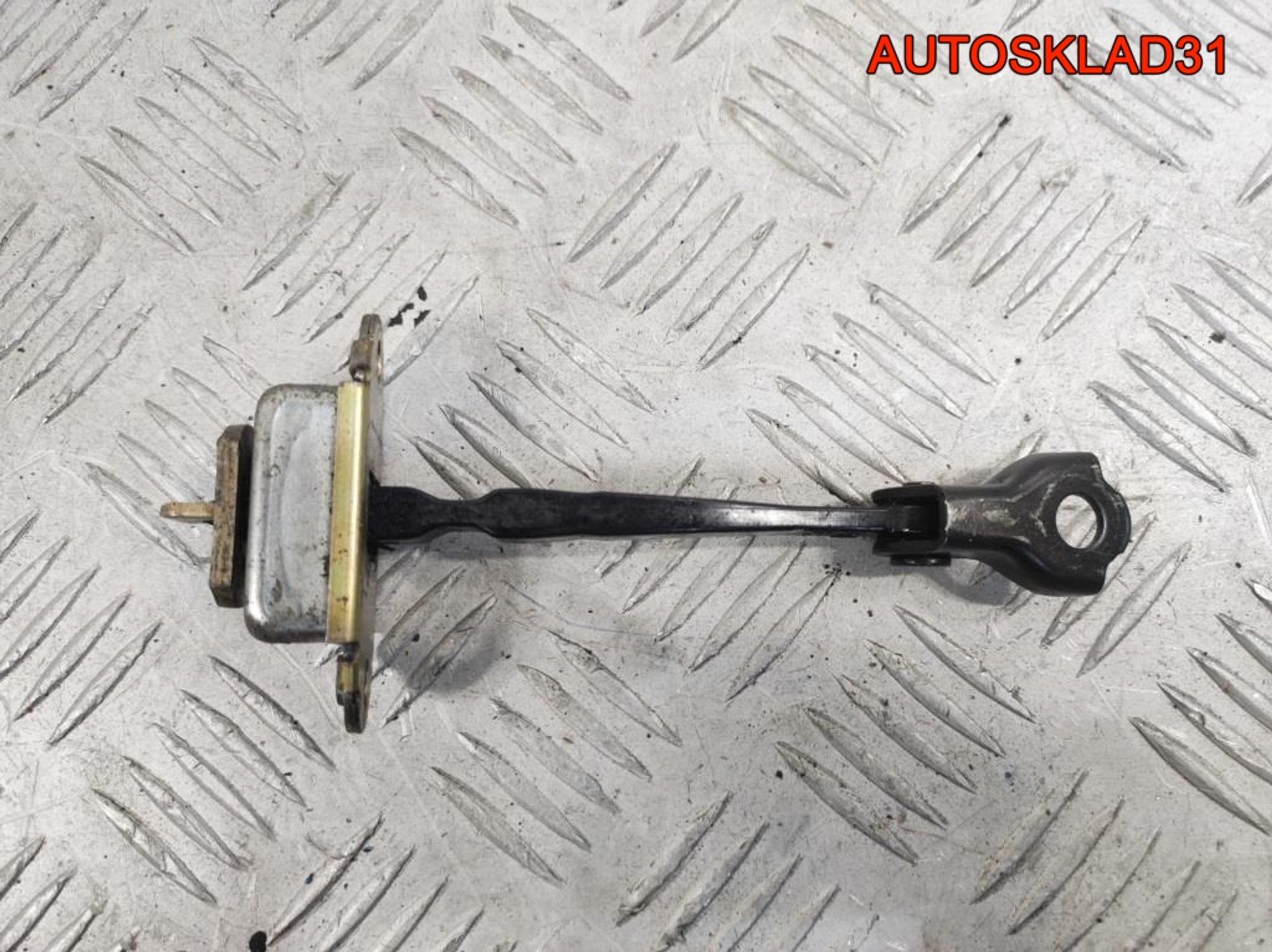 Ограничитель двери задней Nissan Note E11 824301U60A, 800 рублей, Дубовое