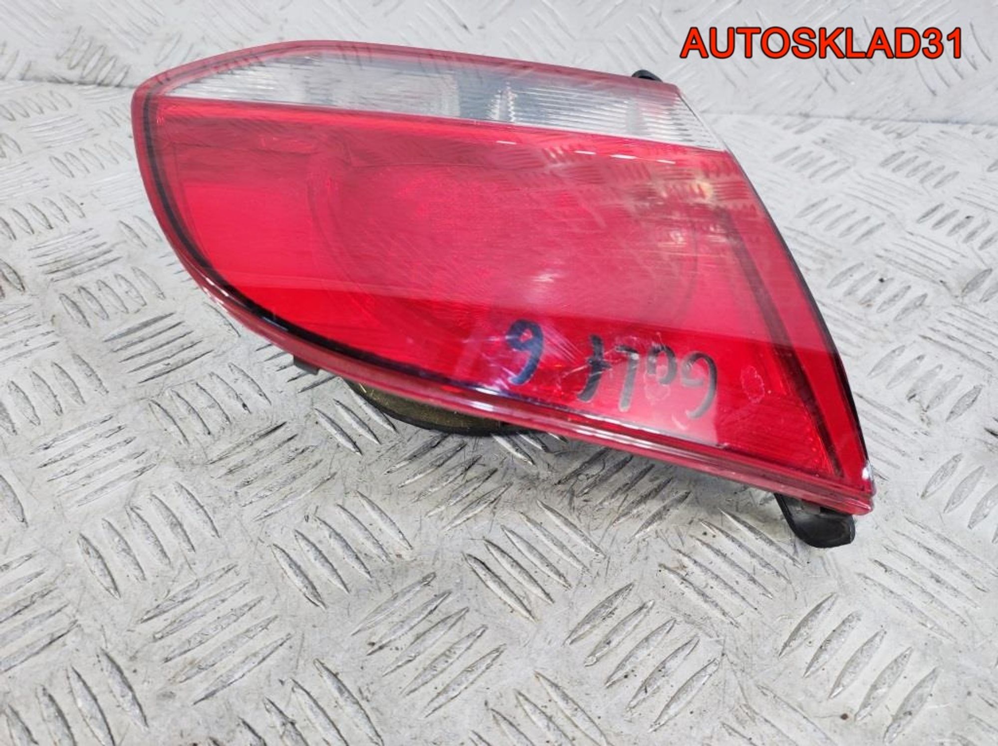 Фонарь внутренний левый VW Golf 6 5K0945093G, 3300 рублей, Дубовое