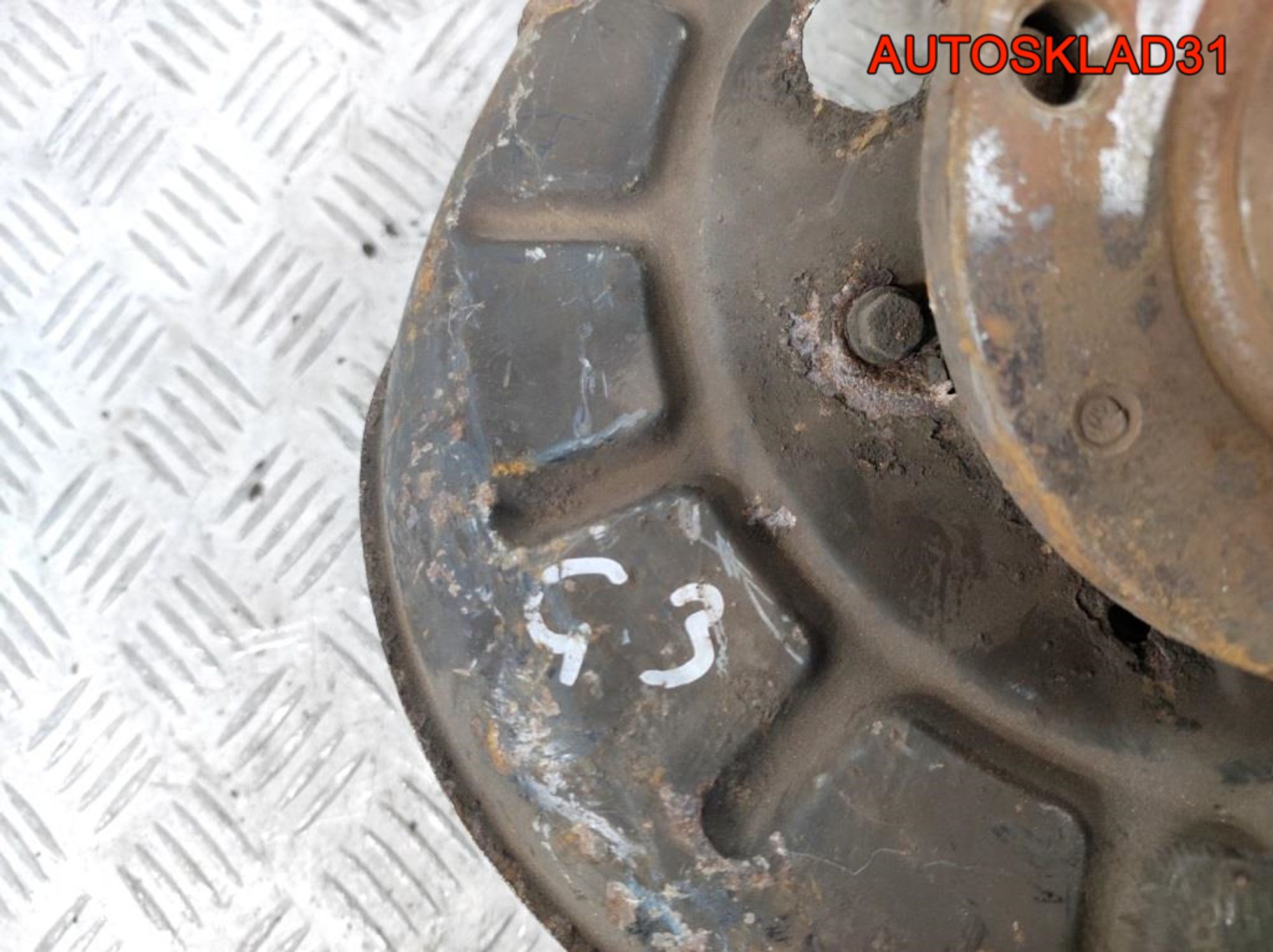 Кулак поворотный передний правый VW Golf 3 191407256C, 1400 рублей, Дубовое