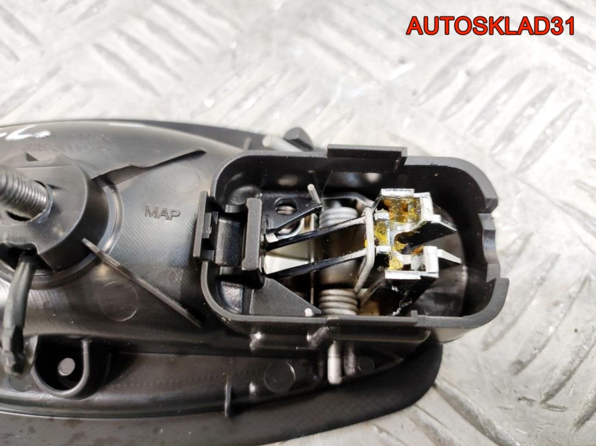 Ручка двери внутренняя левая Renault Megane 3, 900 рублей, Дубовое