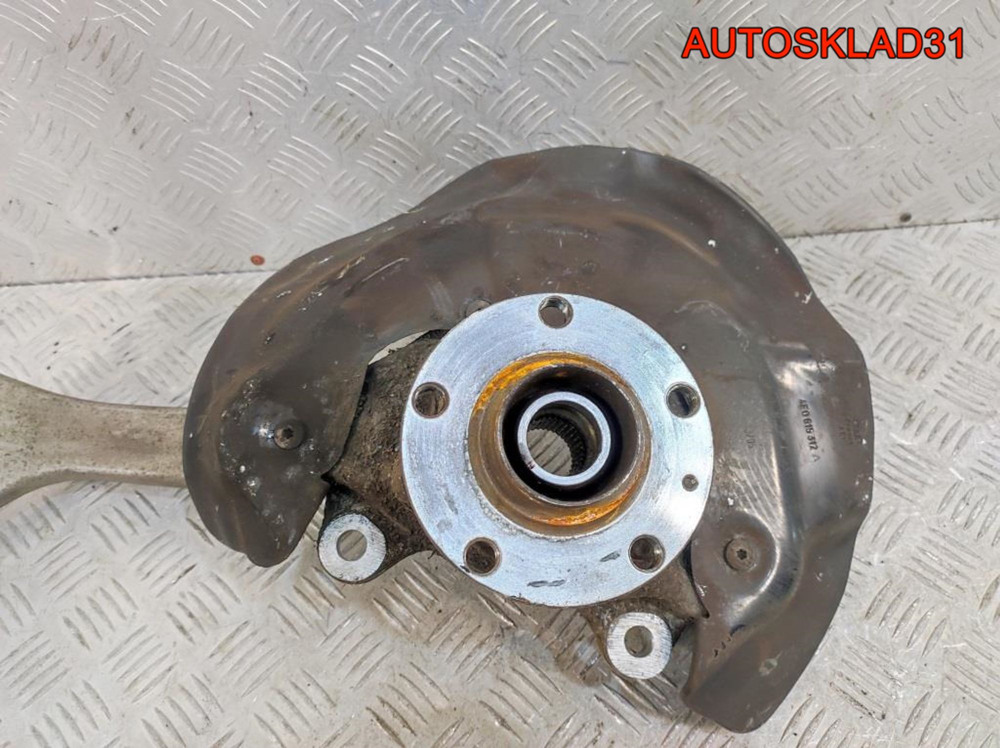 Кулак передний правый Audi A6 C6 4F0407242E, 7000 рублей, Дубовое