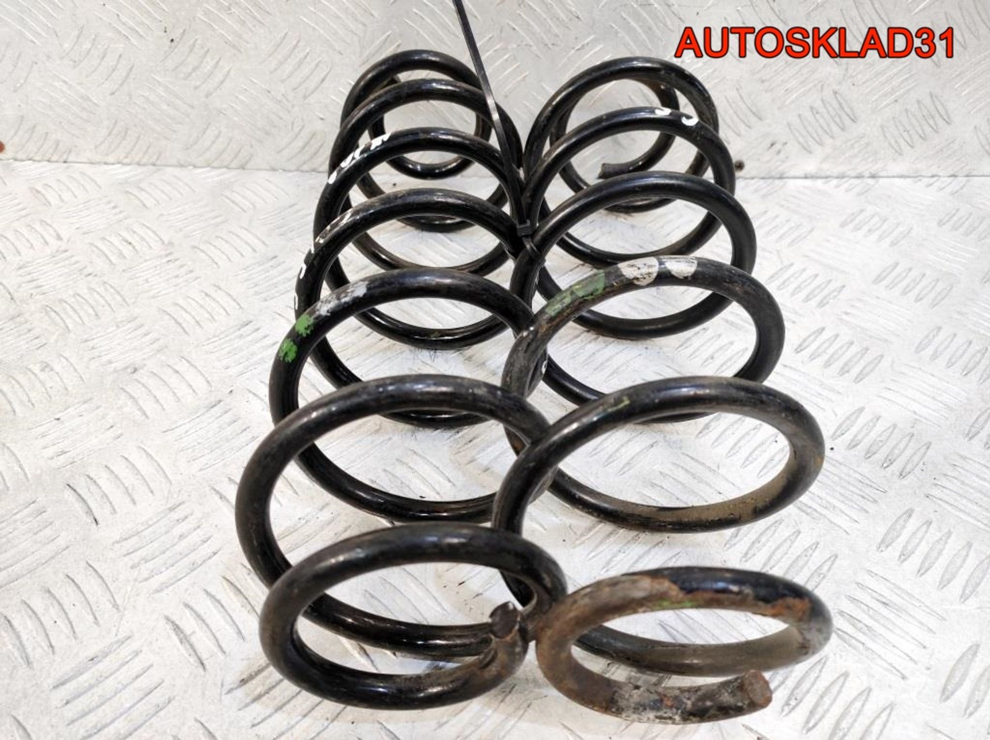 Пружина задняя Volkswagen Golf 5 комплект, 1800 рублей, Дубовое