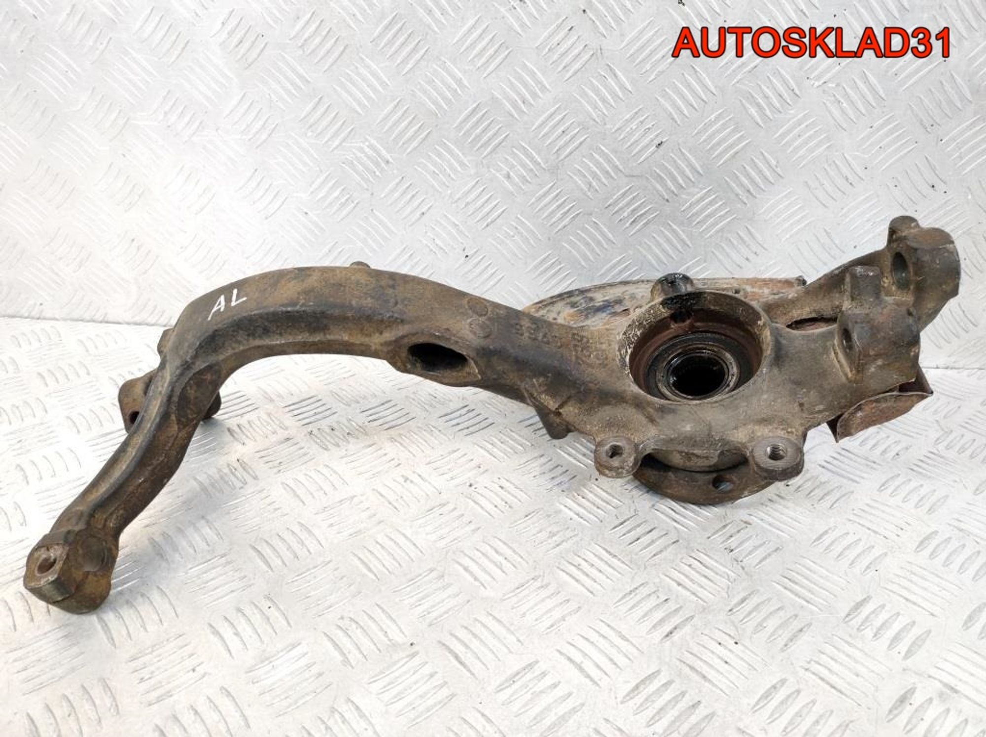 Кулак передний левый VW Passat B5 8D0407257AL, 1200 рублей, Дубовое