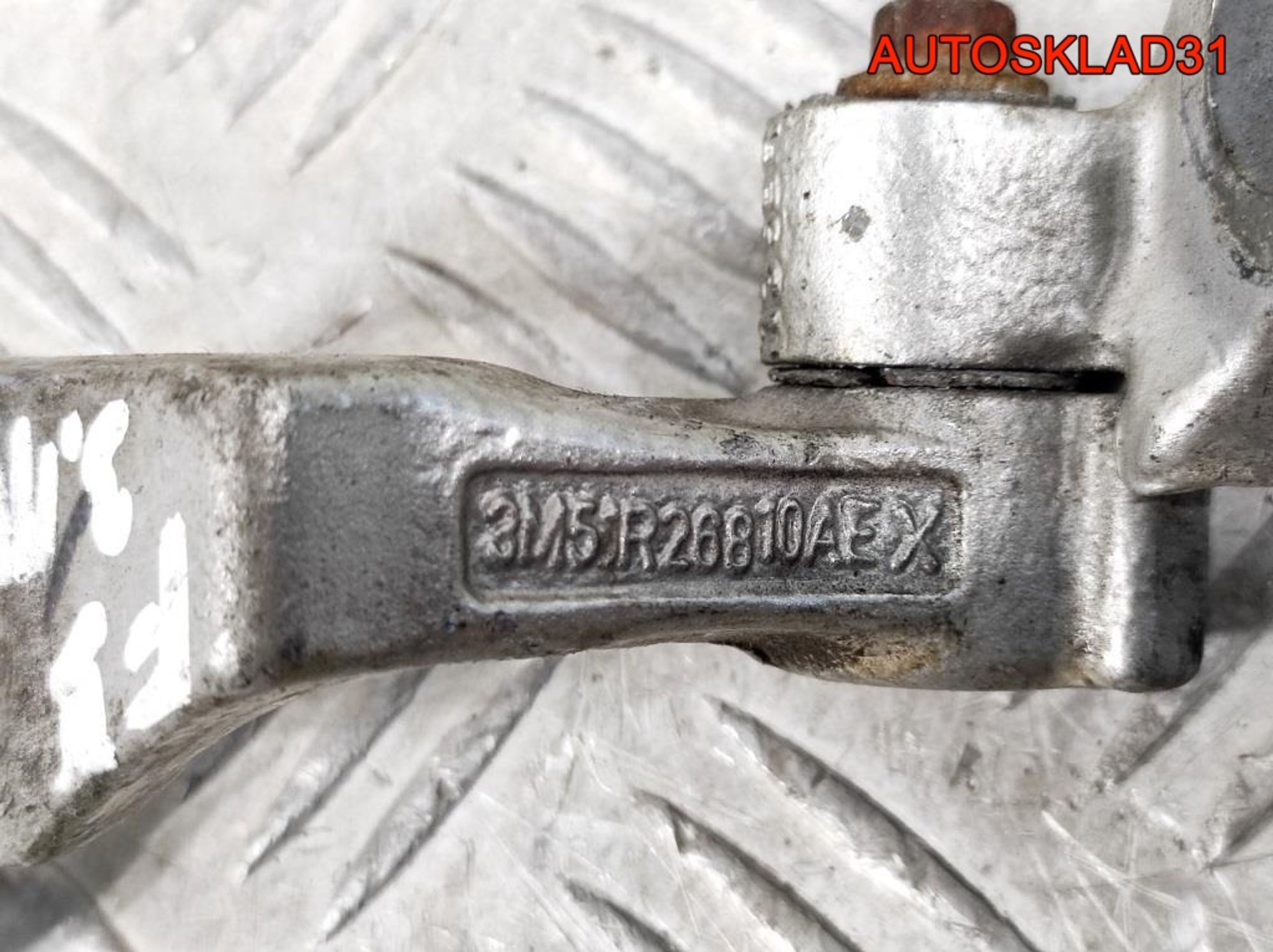 Петля двери задней правой нижняя Ford Focus 2, 900 рублей, Дубовое