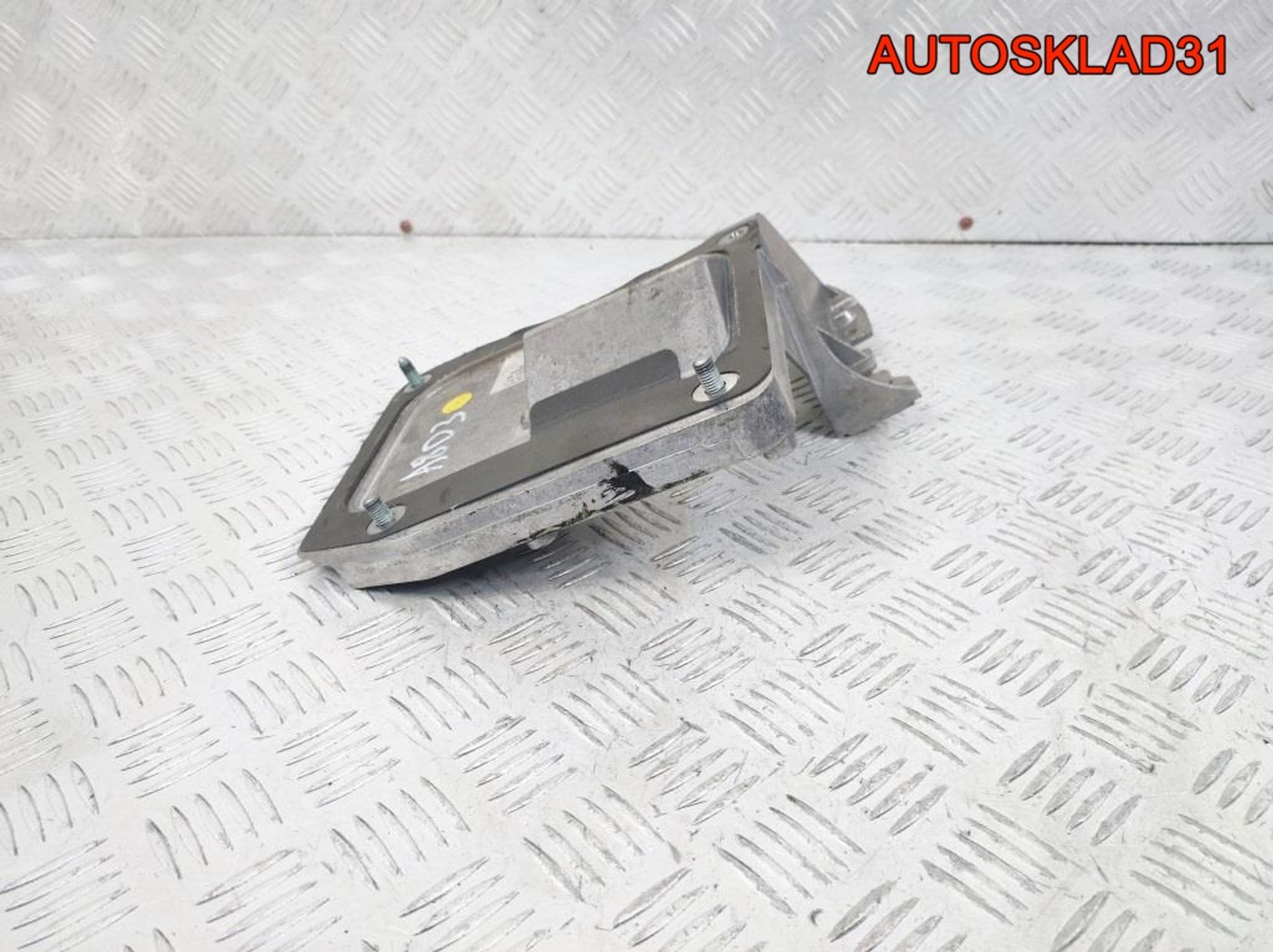 Кронштейн педали газа Audi A8 D3 4E1723111, 900 рублей, Дубовое