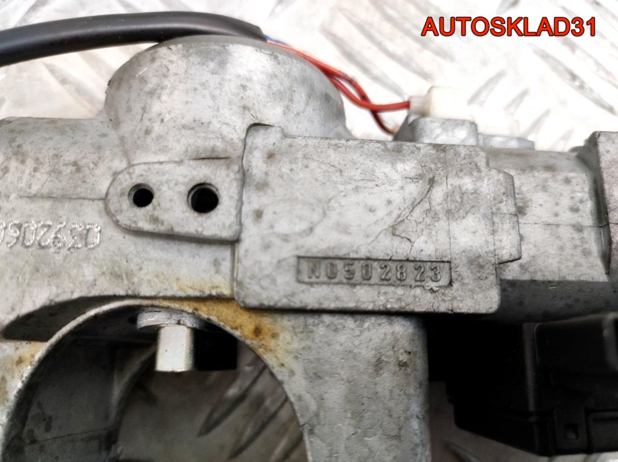 Замок зажигания МКПП Nissan Note E11 D87009U00A, 2000 рублей, Дубовое