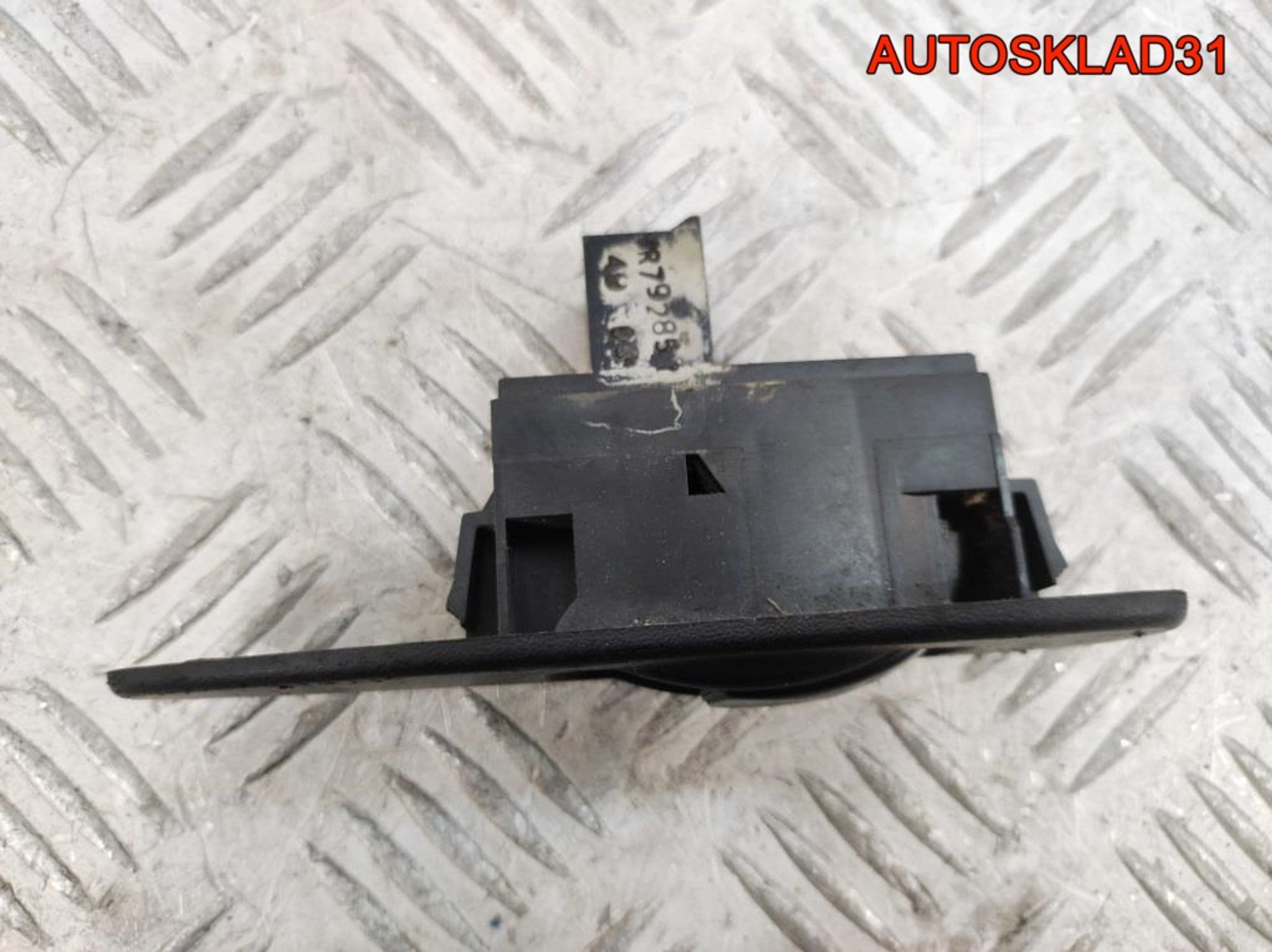 Кнопка стеклоподъемника Mitsubishi Carisma DA, 900 рублей, Дубовое