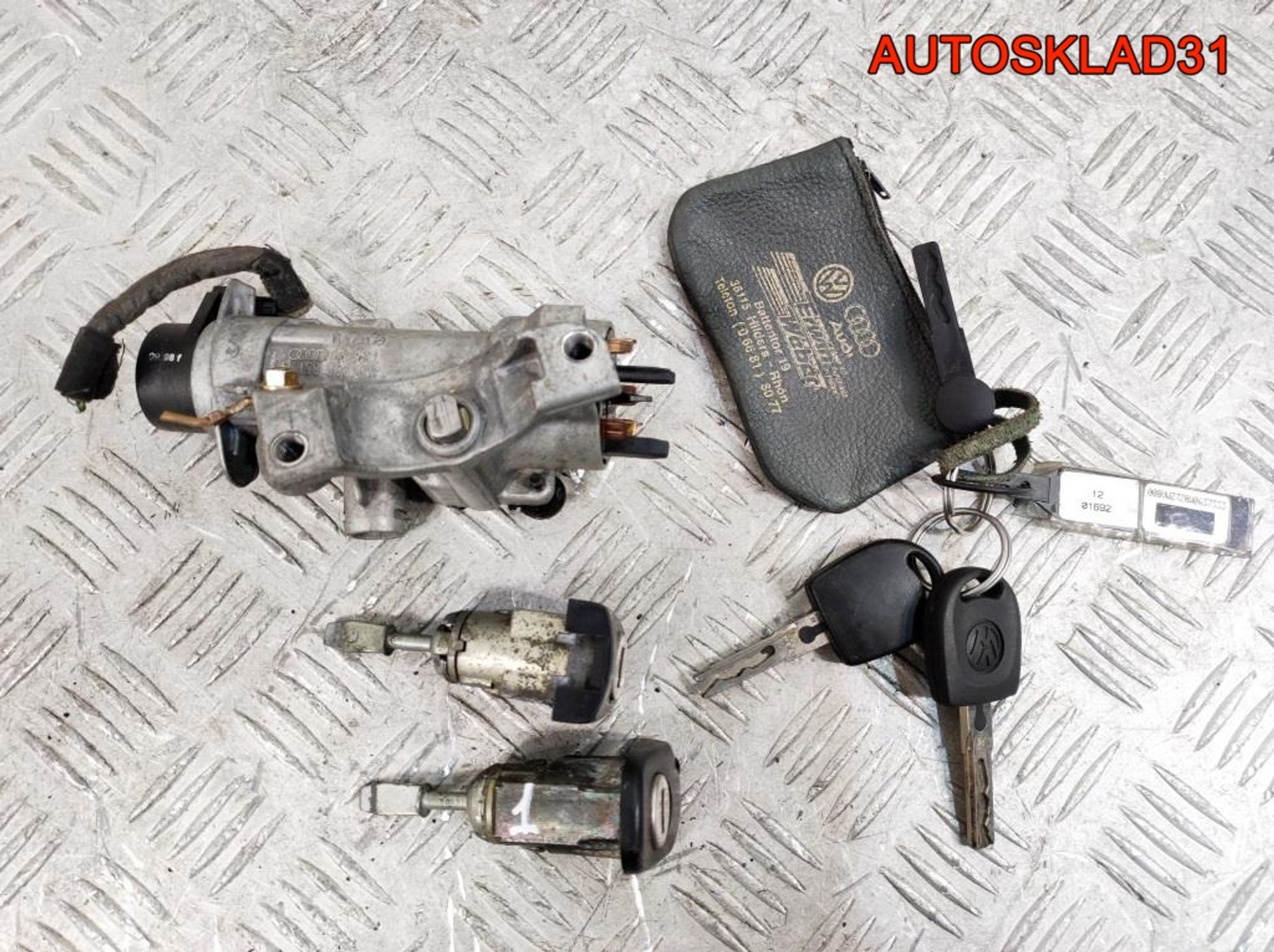 Комплект замок зажигания и личинки с ключом VW Passat B5 4B0905851B, 4500 рублей, Дубовое