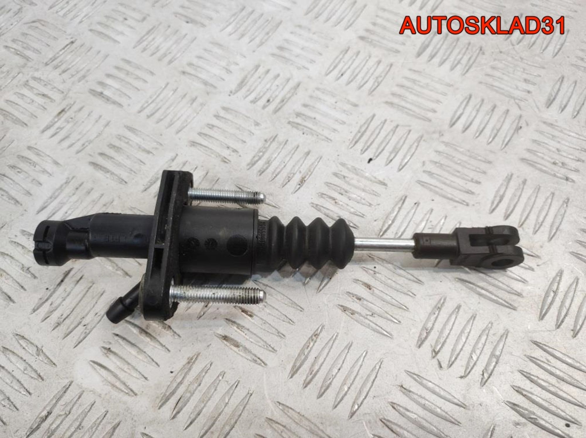 Цилиндр сцепления главный Opel Astra G 90523769, 2000 рублей, Дубовое