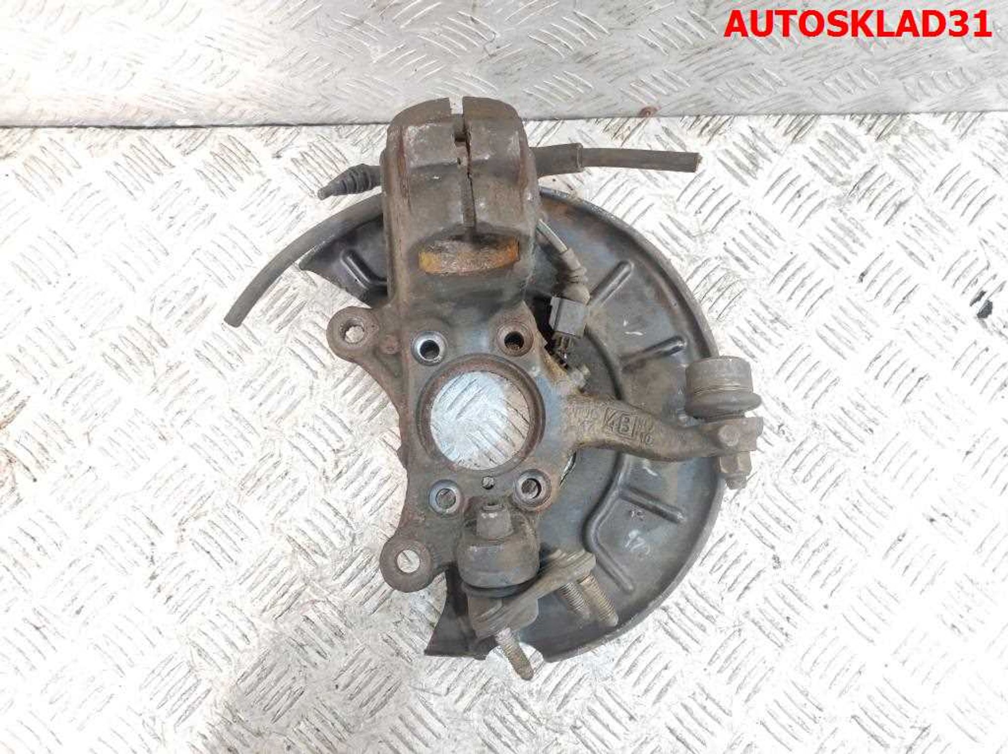 Кулак поворотный перед правый VW Golf 5 1K0407256AA, 2500 рублей, Дубовое