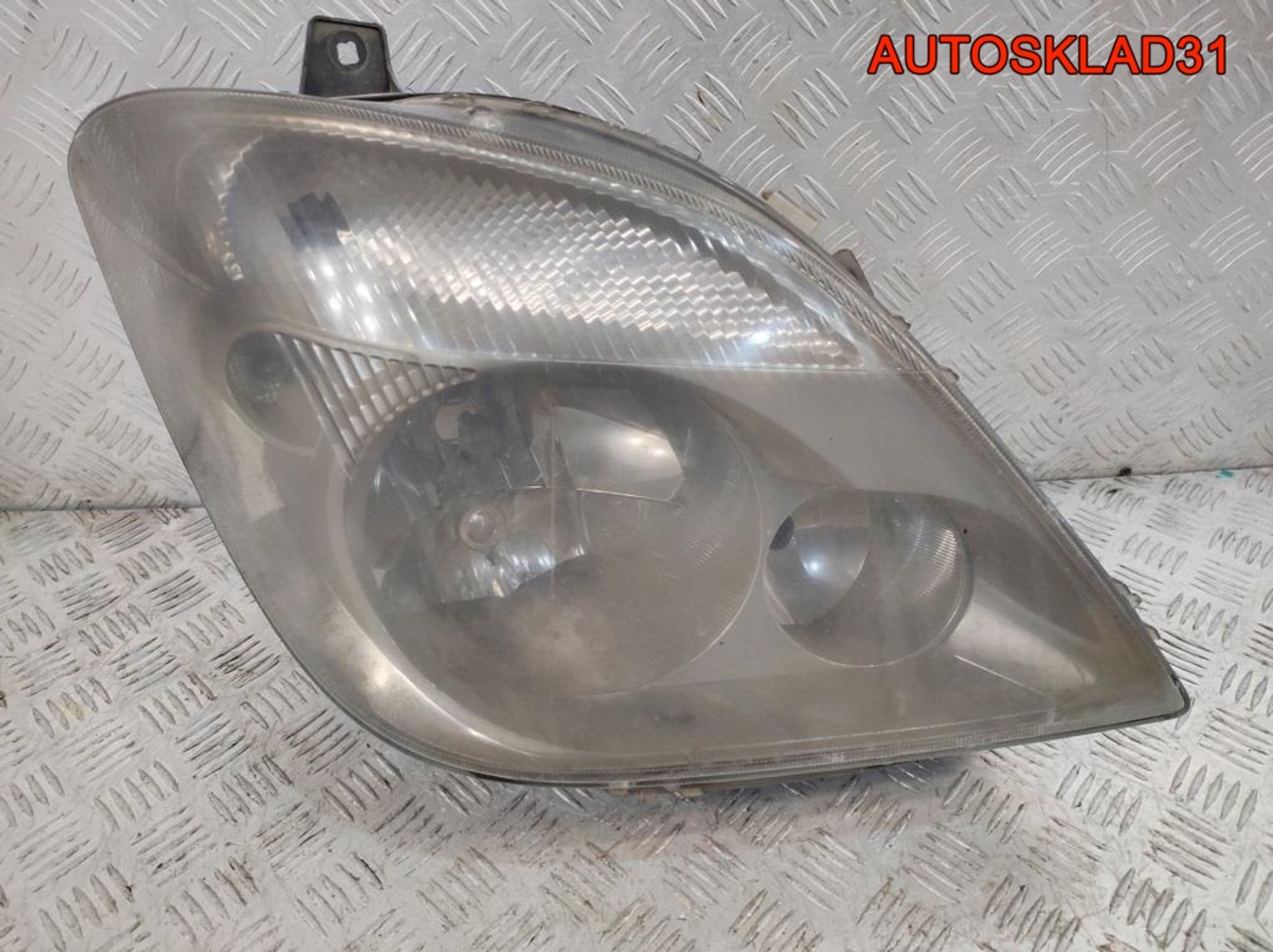 Фара правая Mercedes Benz Sprinter 906 A9068200261, 1800 рублей, Дубовое