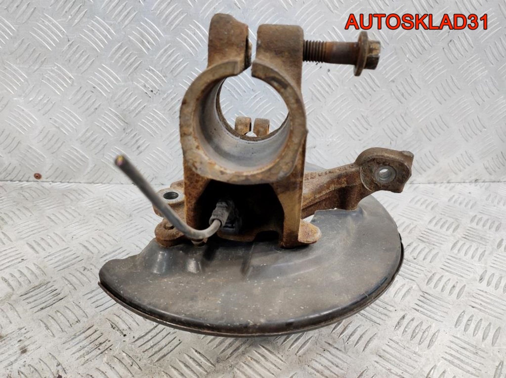 Кулак поворотный передний левый Ford C-MAX 2, 3600 рублей, Дубовое