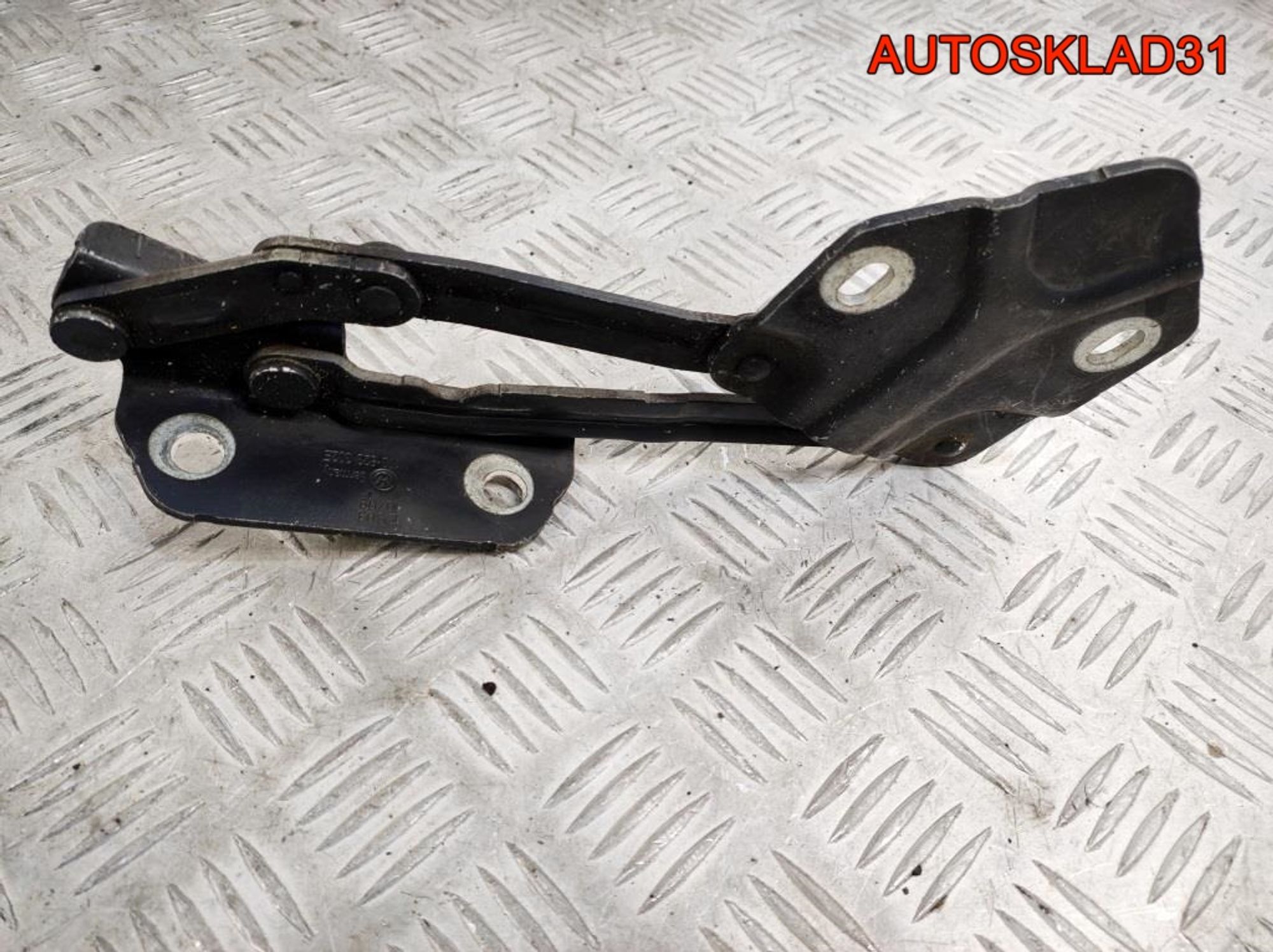 Петля капота правая Volkswagen Touran 1T0823302E, 1400 рублей, Дубовое