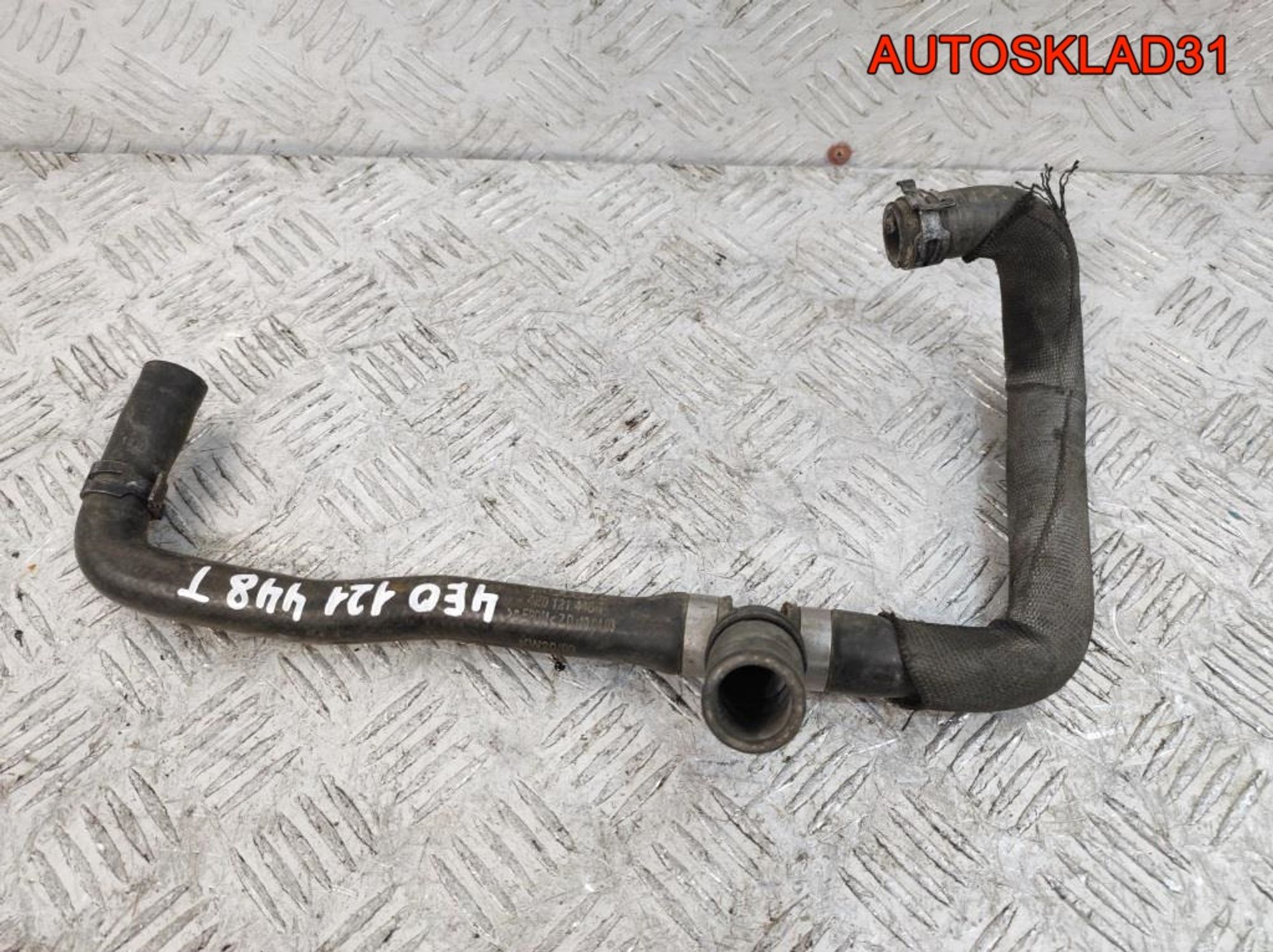 Шланг системы охлаждения Audi A8 D3 4E0121448T, 600 рублей, Дубовое