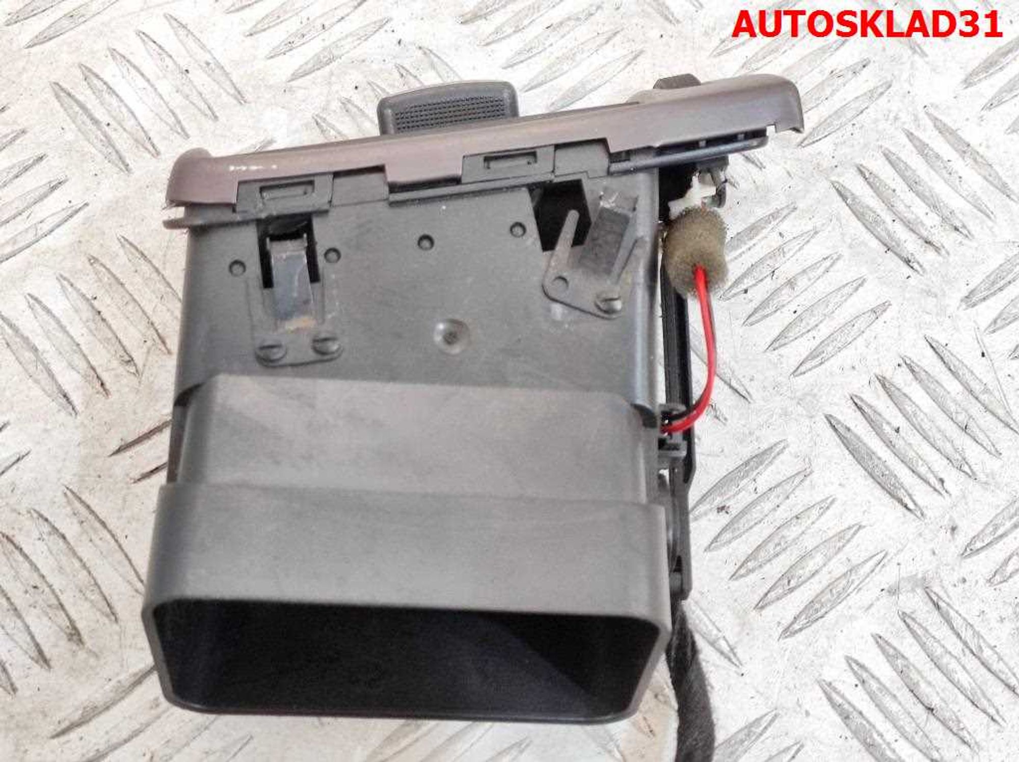 Дефлектор воздушный левый Audi A6 C5 4B1820901, 1000 рублей, Дубовое