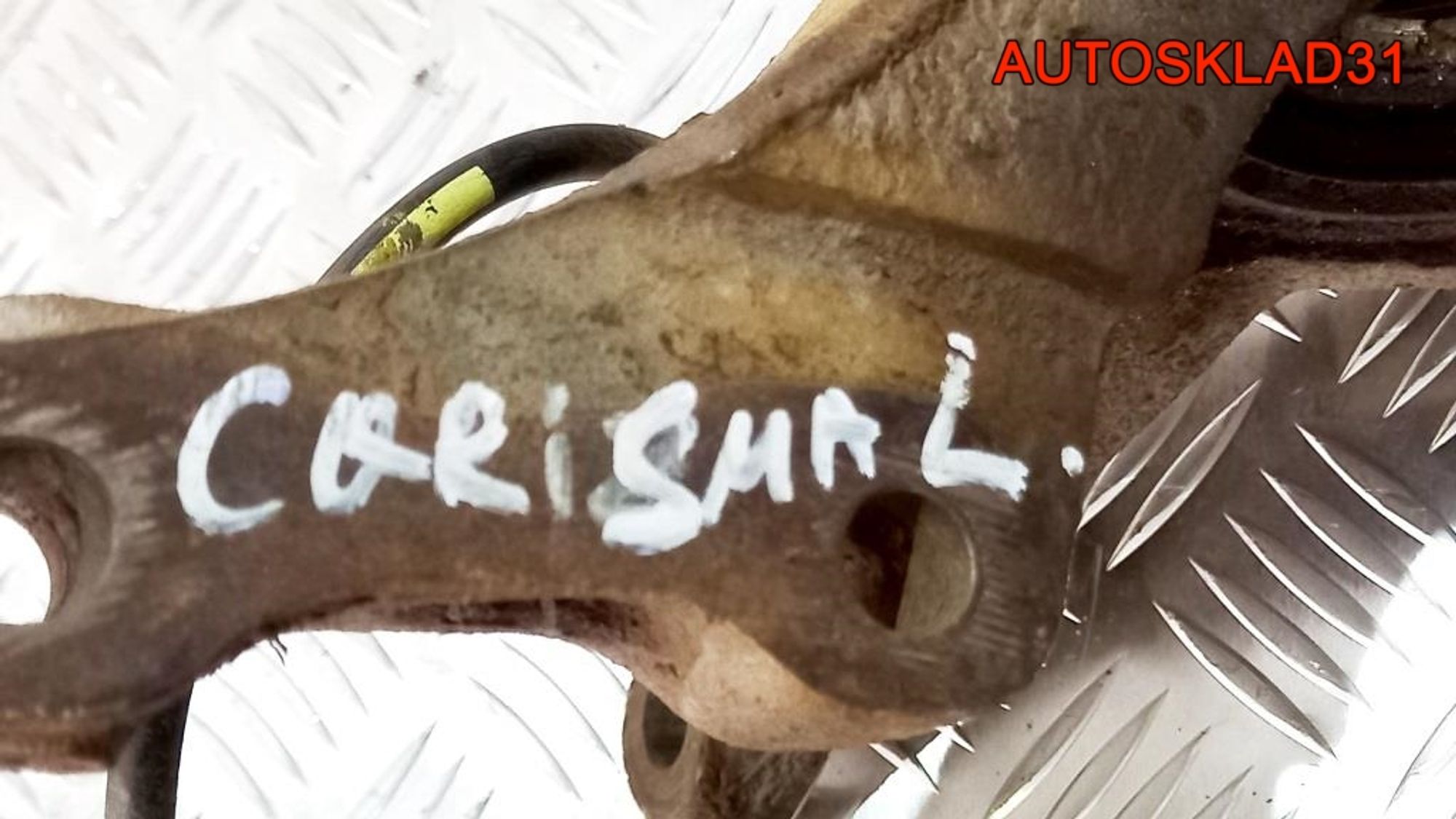 Кулак поворотный передний левый в сборе Mitsubishi Carisma DA MR369681, 3500 рублей, Дубовое