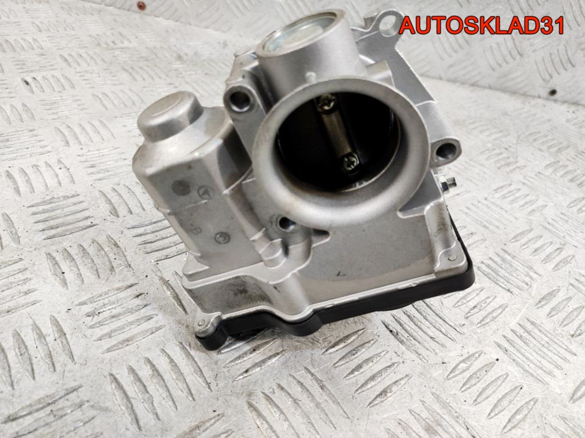 Заслонка дроссельная Nissan Micra K12 1,2 CR12 
RME4501C Бензин, 4100 рублей, Дубовое