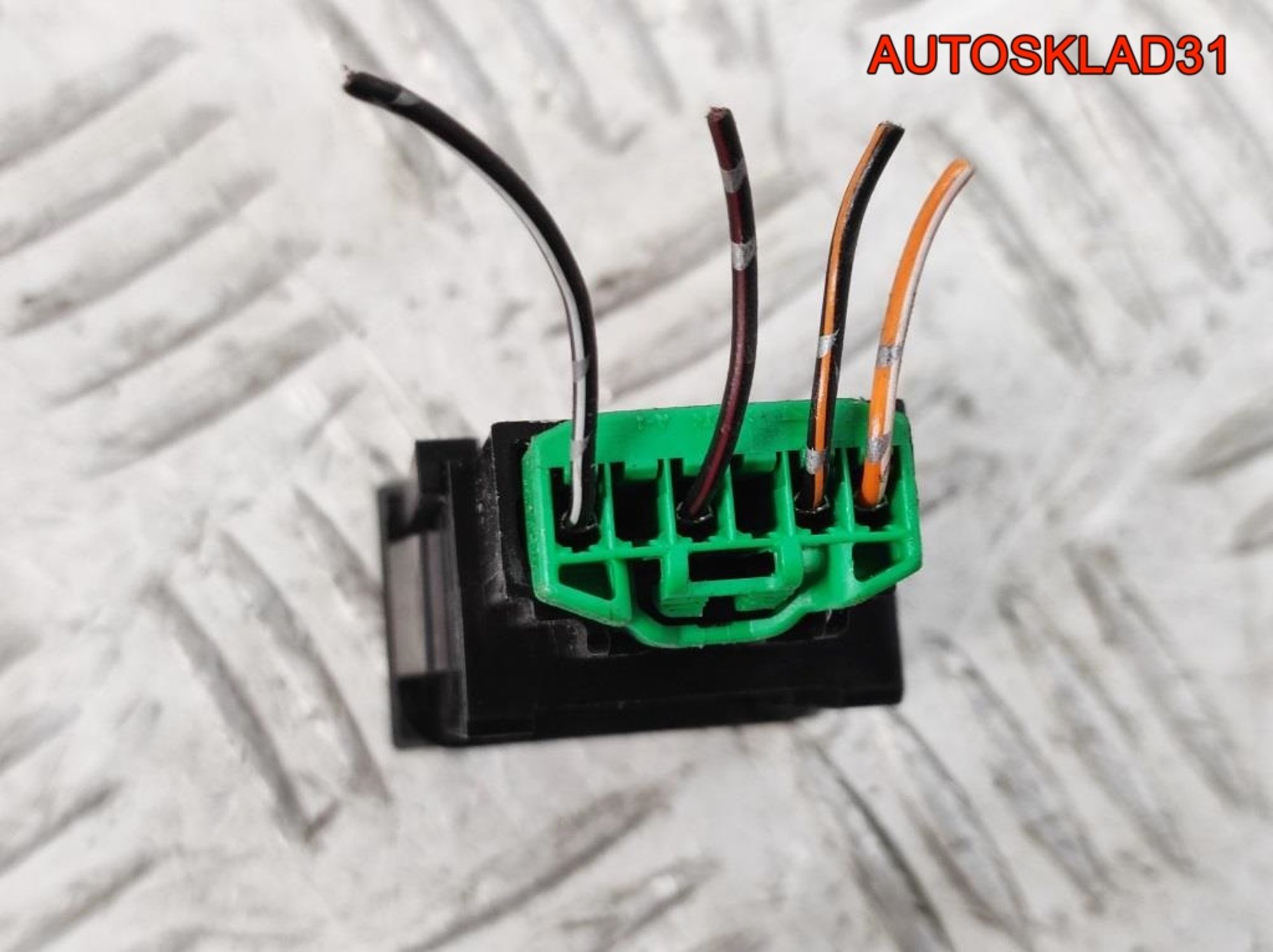 Кнопка DSC Mazda 3 BK BP4L664T0, 500 рублей, Дубовое