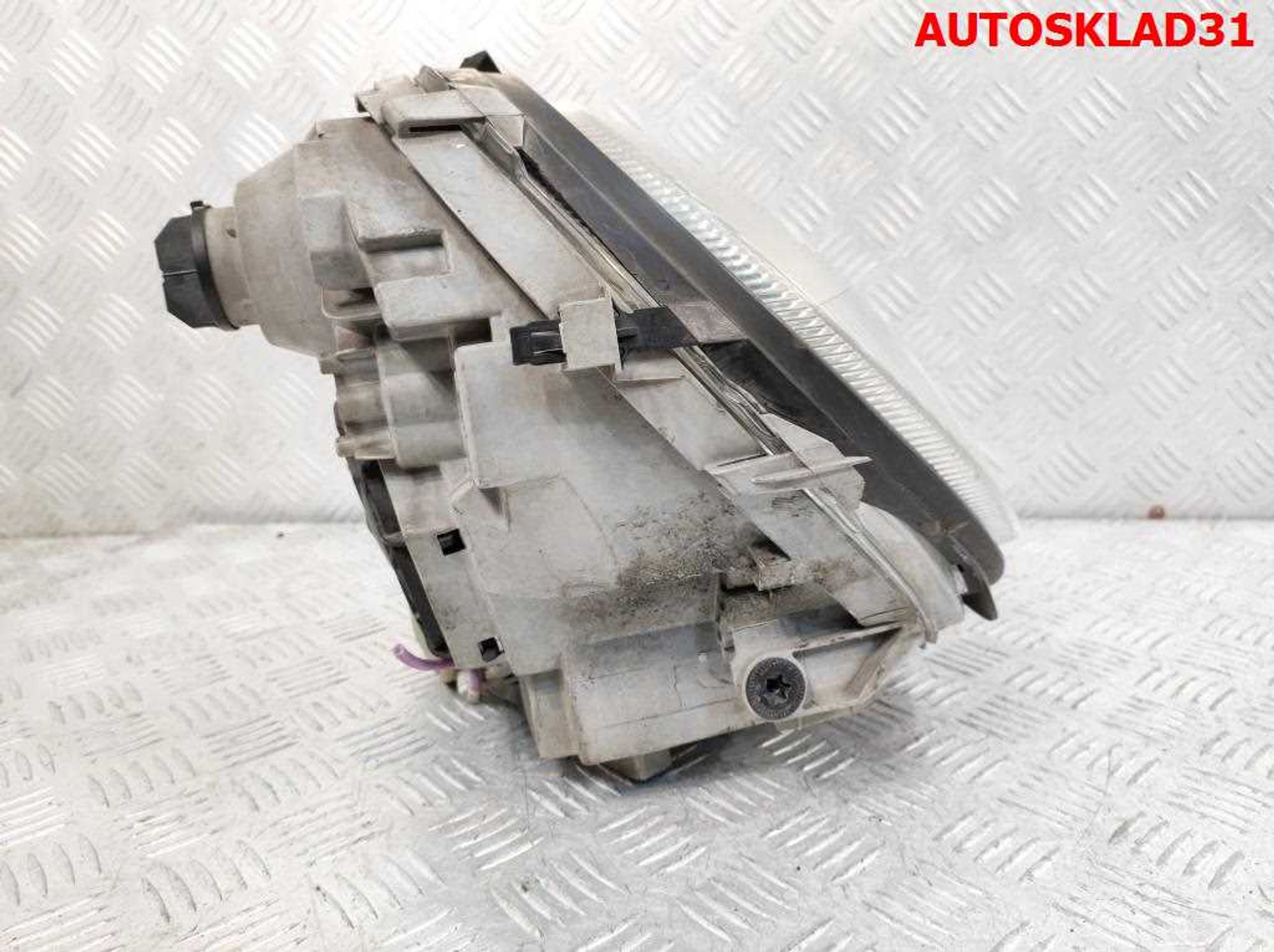 Фара правая Mercedes Benz W203 A2038200861 Дорест, 3200 рублей, Дубовое