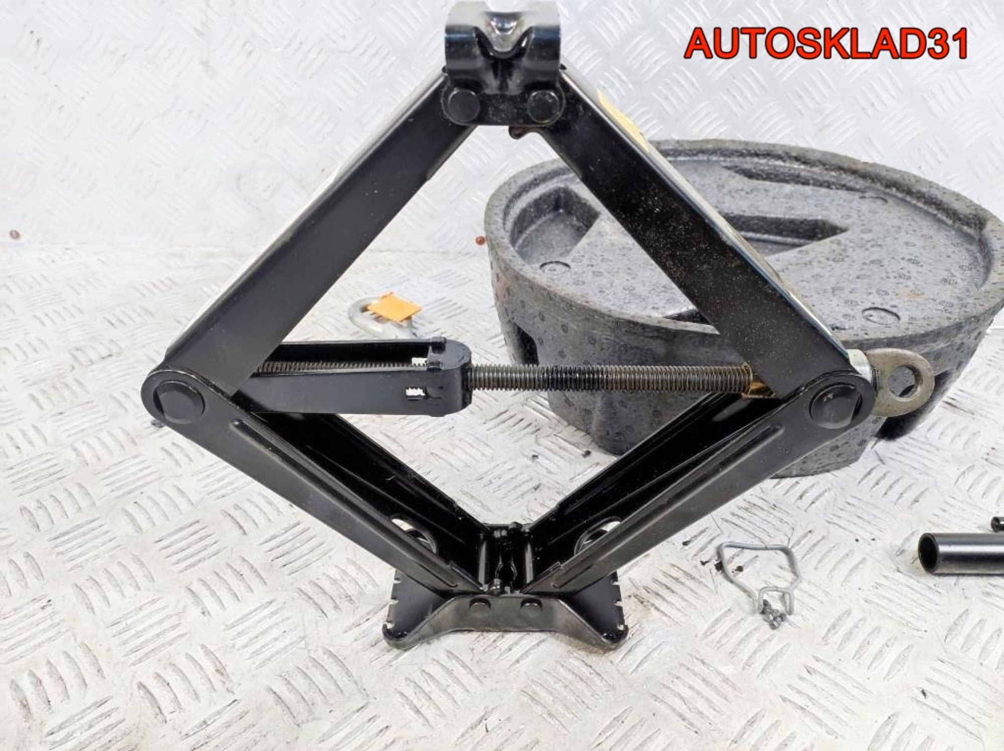 Ящик для инструментов Opel Astra H 13162851, 2900 рублей, Дубовое